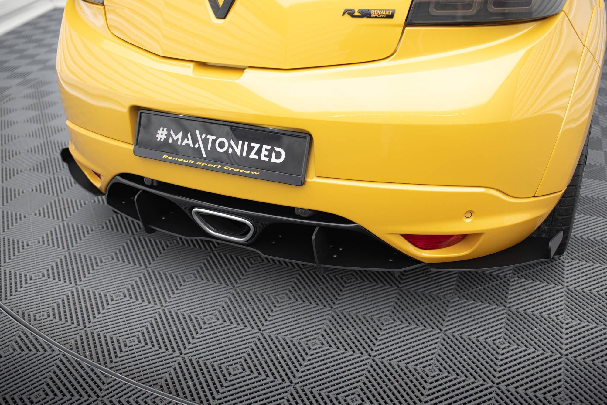 Prelungire splitter bara spate Renault Megane Mk3 RS 2010-2015 v3 - Maxton Design