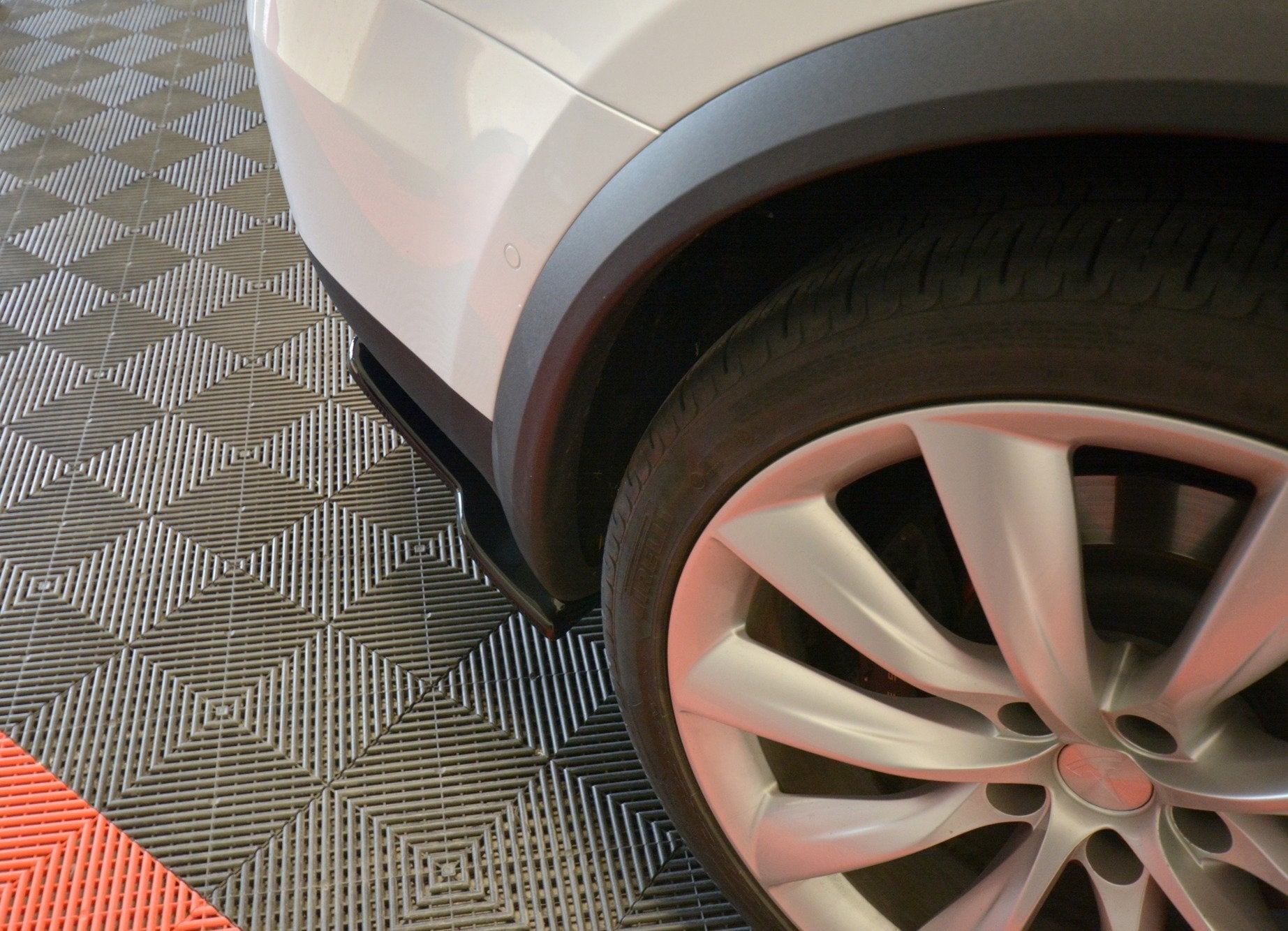 Prelungire splitter bara spate Tesla Model X 2015- v2 - Maxton Design