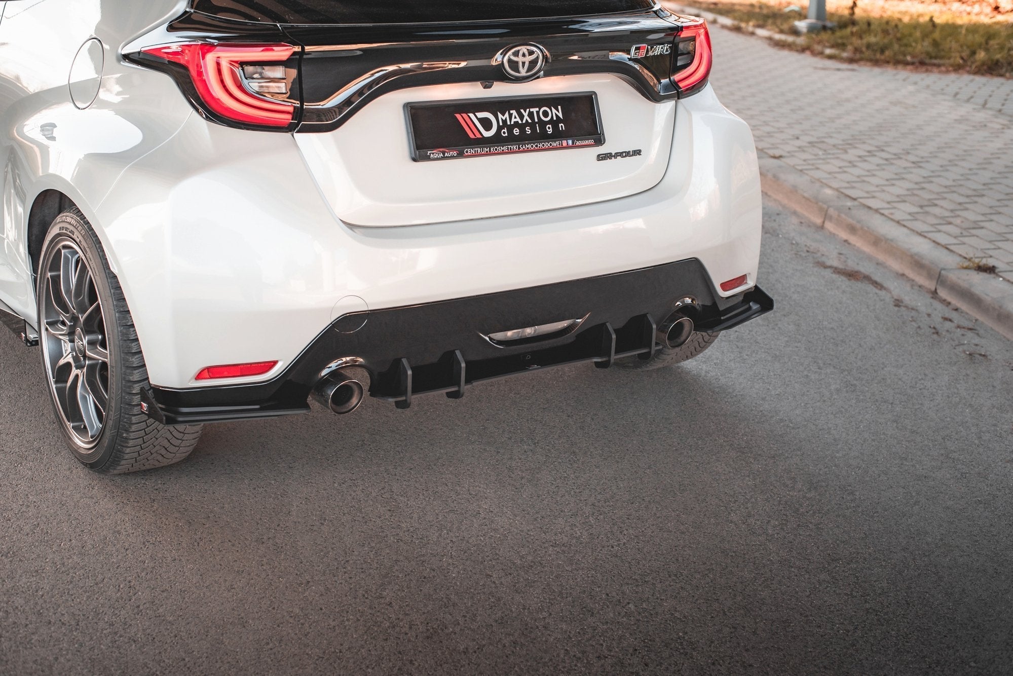Prelungire difuzor bara spate Toyota GR Yaris Mk4 2020- v7 - Maxton Design