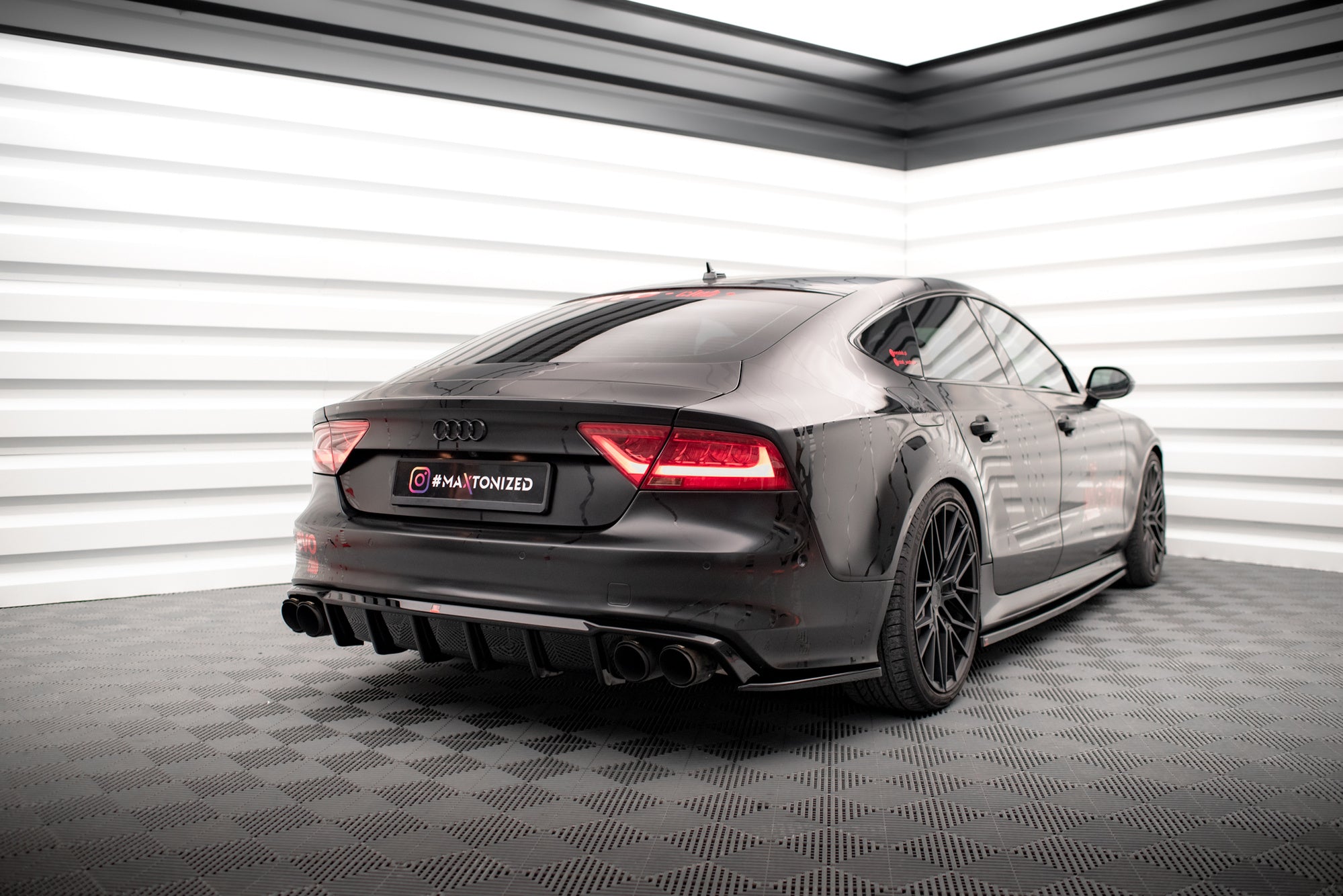 Prelungire splitter bara spate Audi A7 S-Line C7 2010-2014 v28 - Maxton Design