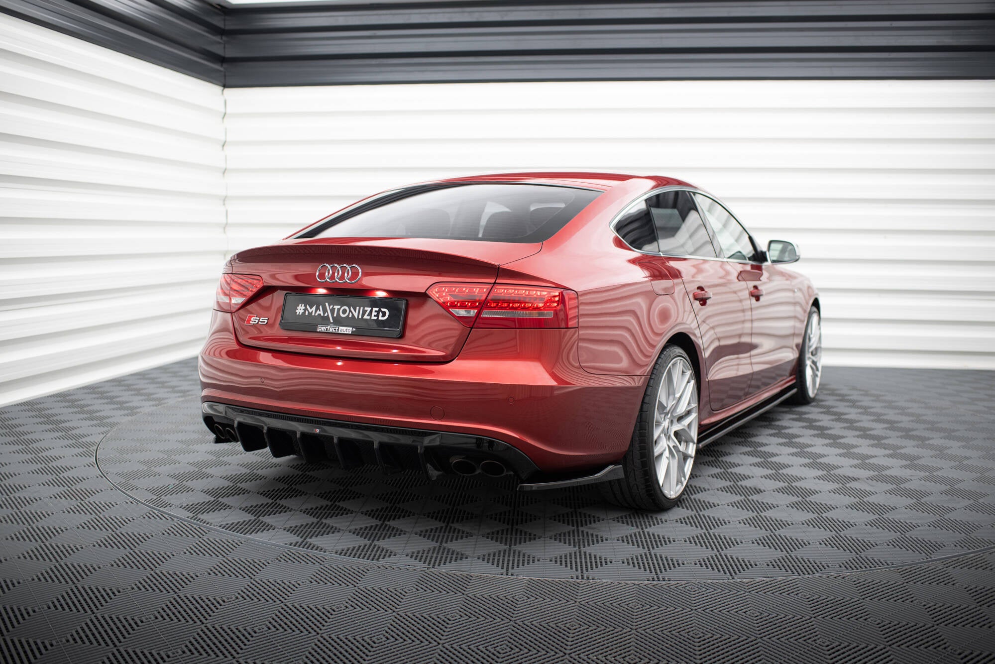 Prelungire splitter bara spate Audi S5 / A5 S-Line Sportback 8T 2007-2011 v46 - Maxton Design