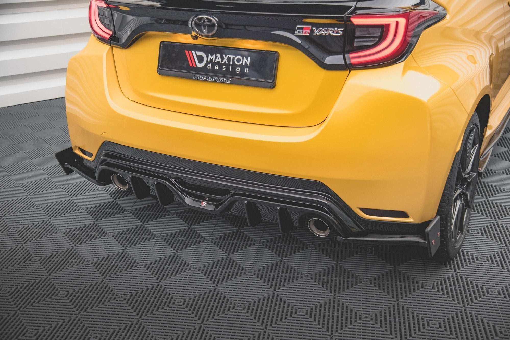 Prelungire splitter bara spate si flapsuri Toyota GR Yaris Mk4 2020- v3 - Maxton Design