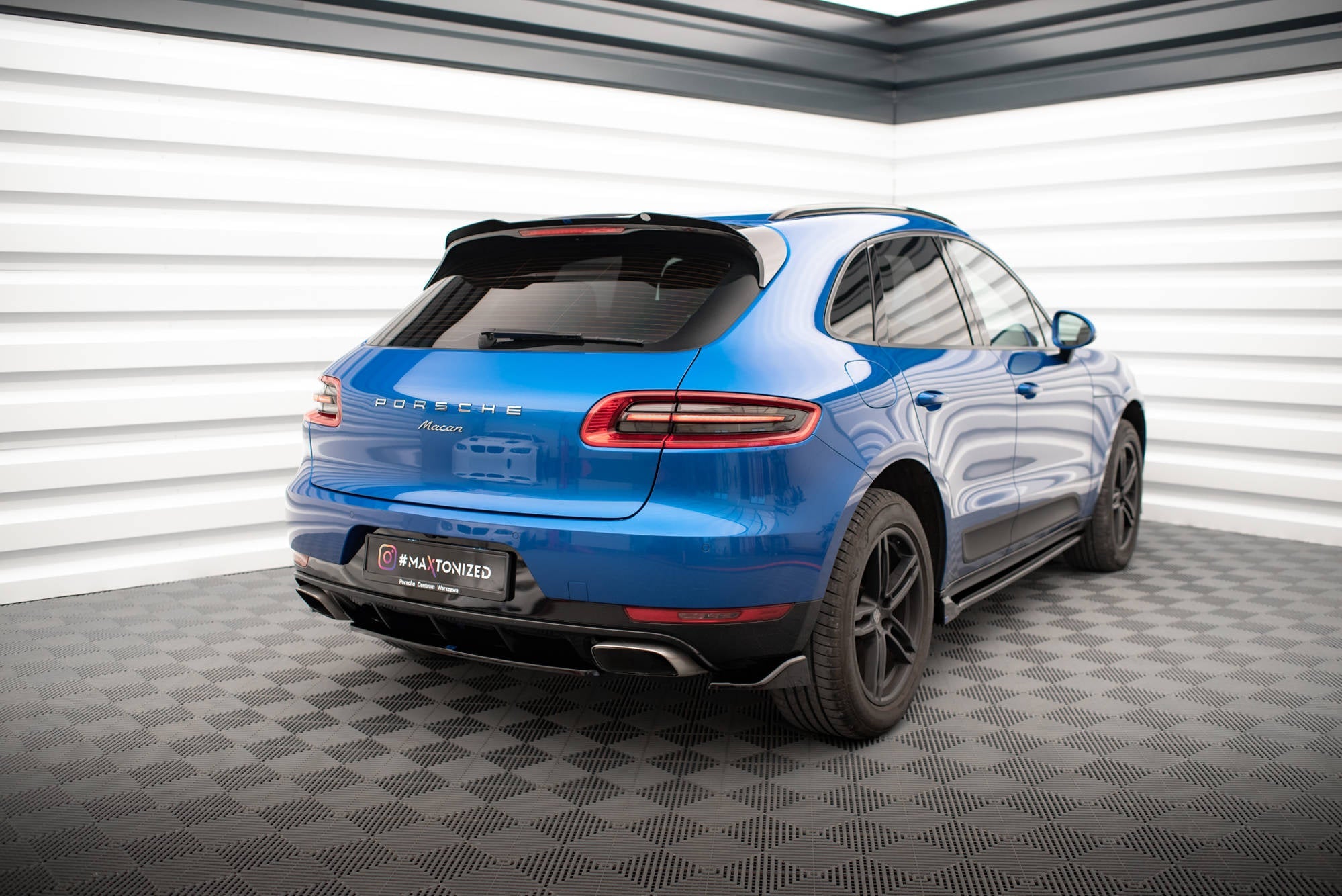 Prelungire splitter bara spate Porsche Macan Mk1 2014-2018 v3 - Maxton Design