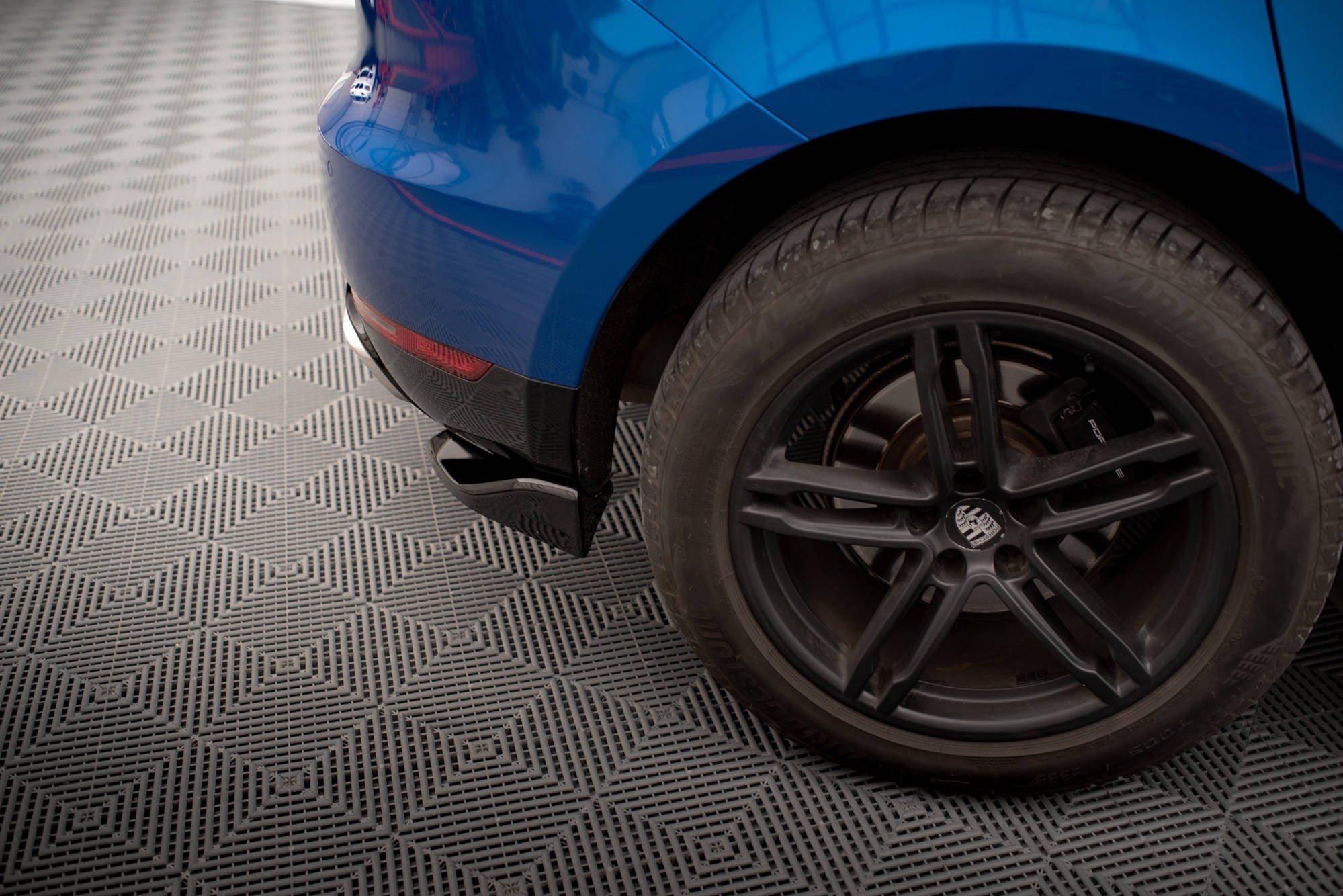 Prelungire splitter bara spate Porsche Macan Mk1 2014-2018 v3 - Maxton Design
