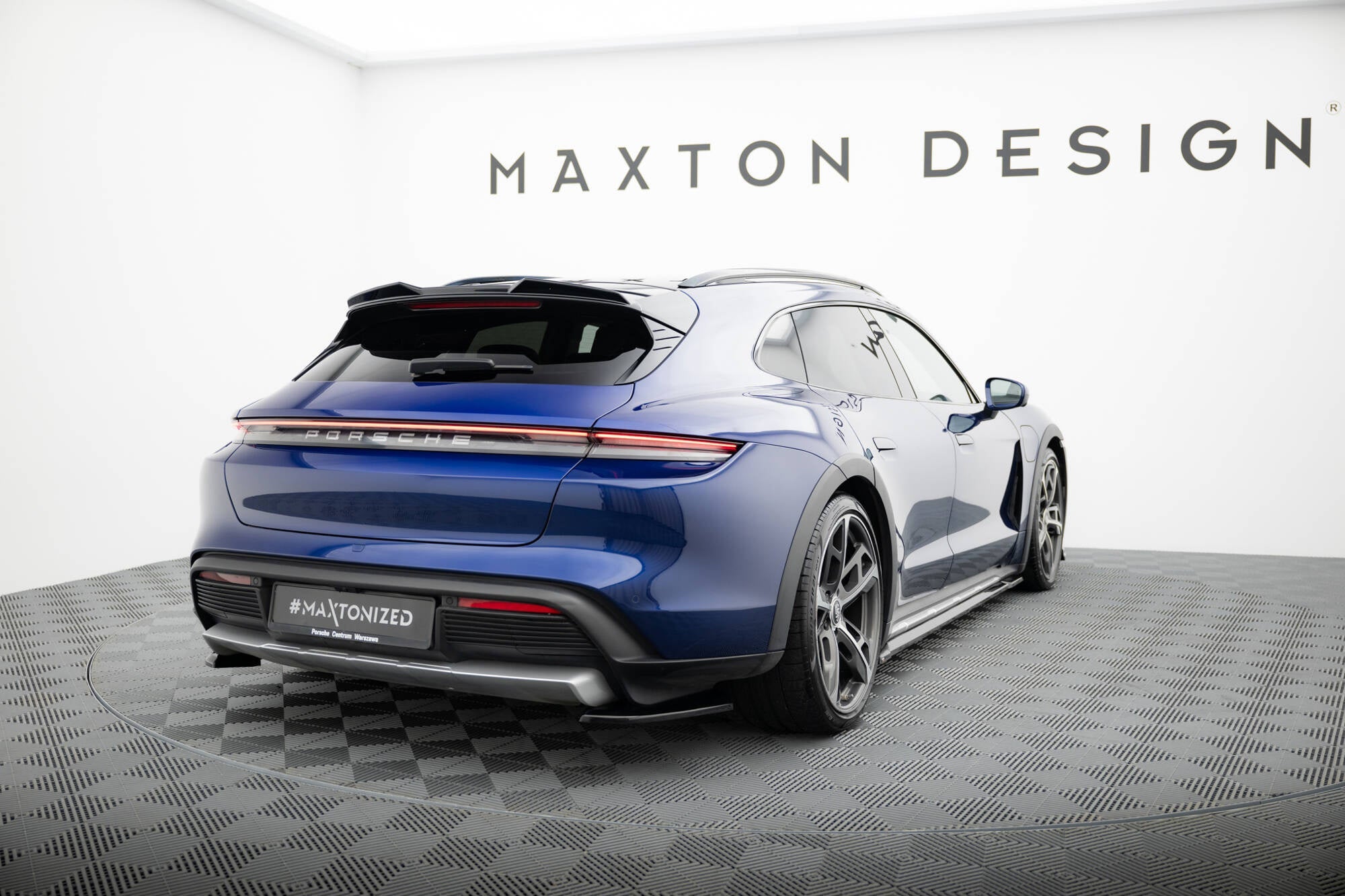 Prelungire splitter bara spate Porsche Taycan Cross Turismo 4S 2019- v2 - Maxton Design