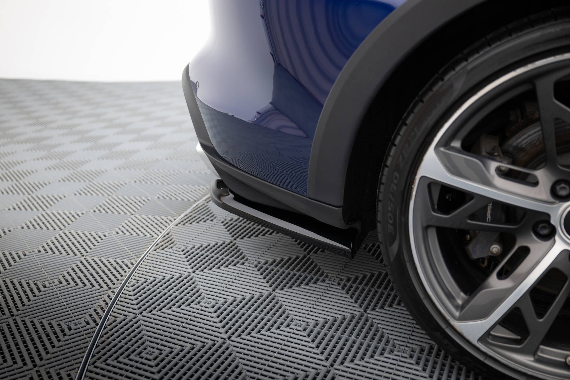 Prelungire splitter bara spate Porsche Taycan Cross Turismo 4S 2019- v2 - Maxton Design