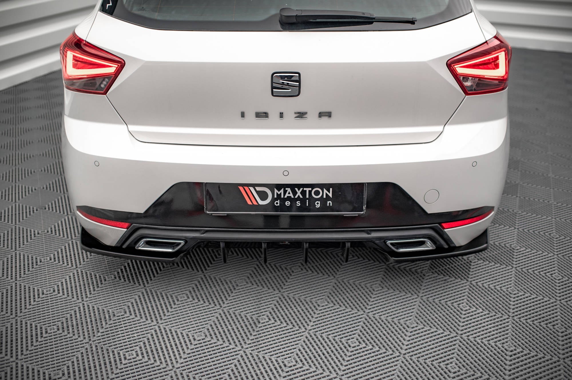 Prelungire splitter bara spate Seat Ibiza Mk5 2017-2021 v1 - Maxton Design