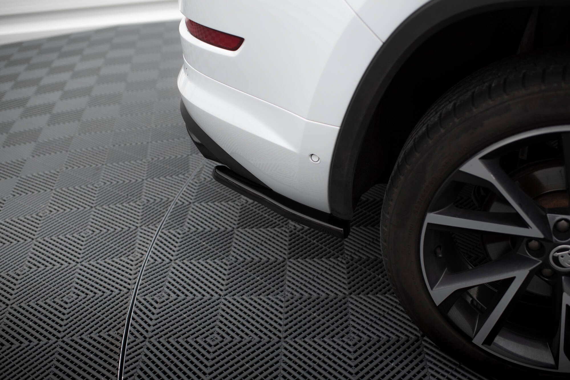 Prelungire splitter bara spate Skoda Kodiaq RS 2017-2023 v4 - Maxton Design