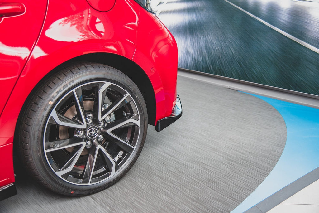 Prelungire splitter bara spate Toyota Corolla XII Hatchback 2019- v3 - Maxton Design