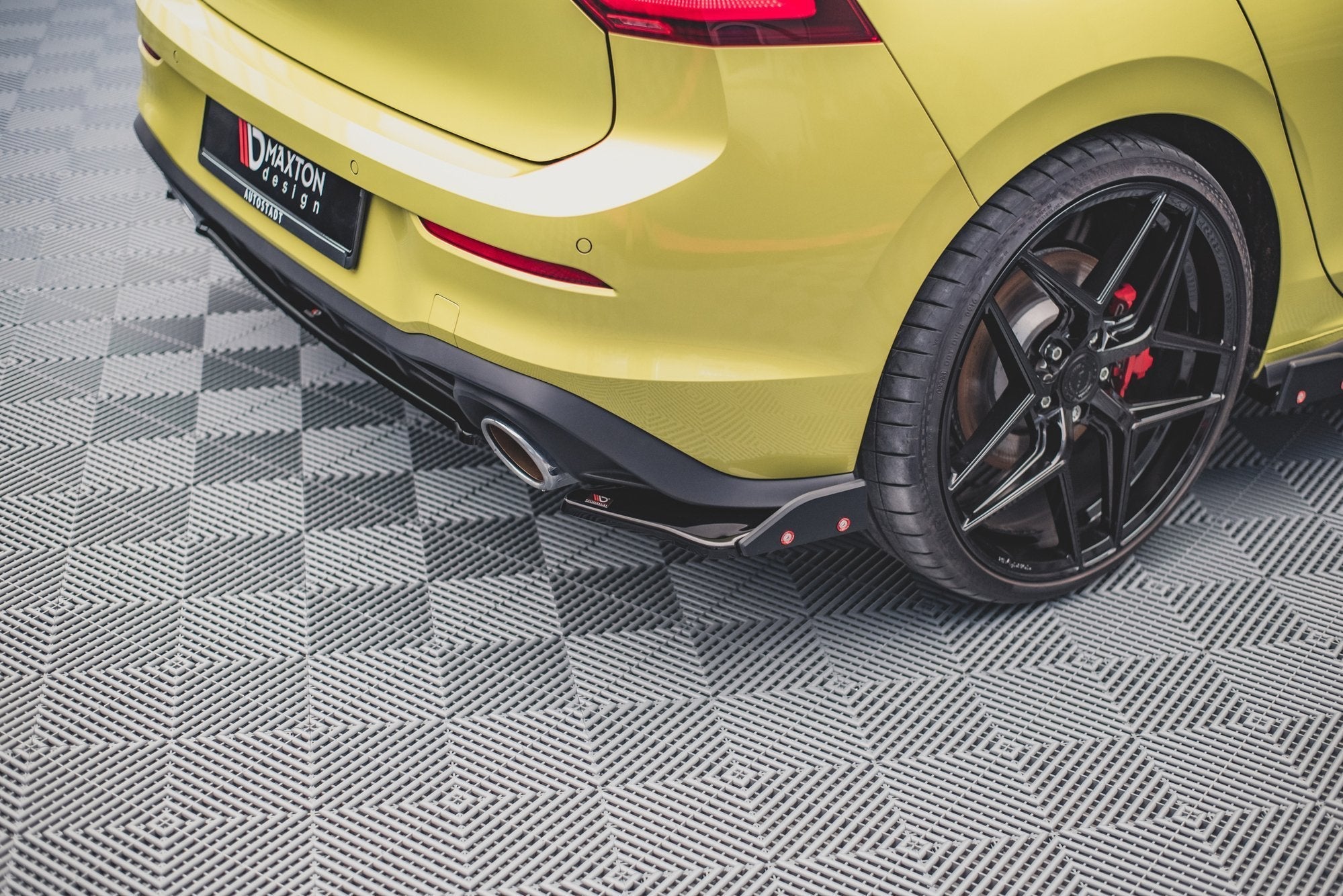 Prelungire splitter bara spate si flapsuri Volkswagen Golf 8 GTI Clubsport 2020- v22 - Maxton Design