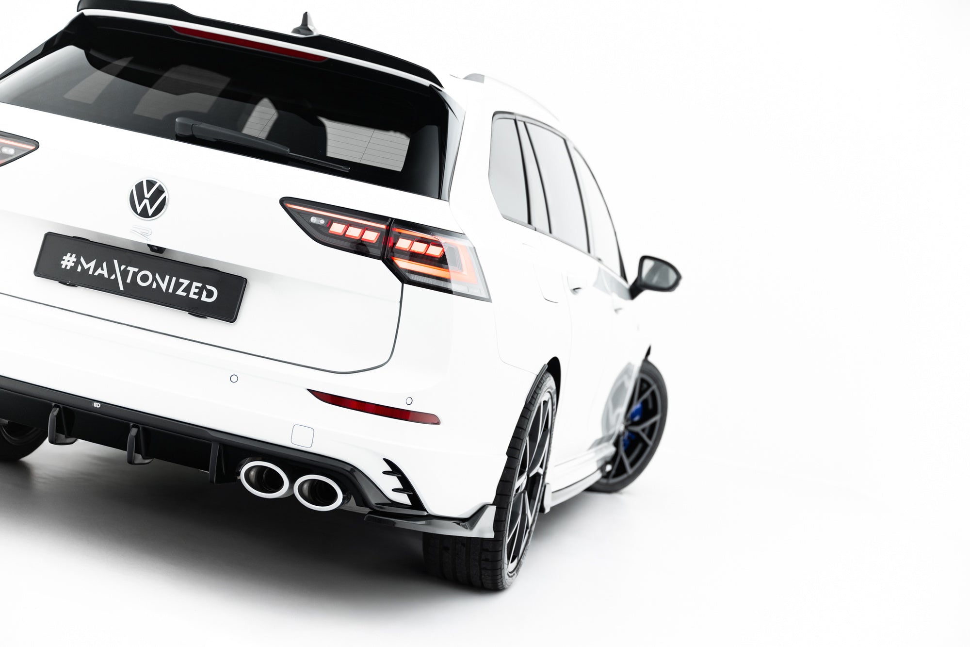 Prelungire splitter bara spate Volkswagen Golf R Variant Mk8 / Mk8 Facelift 2020- v63 - Maxton Design