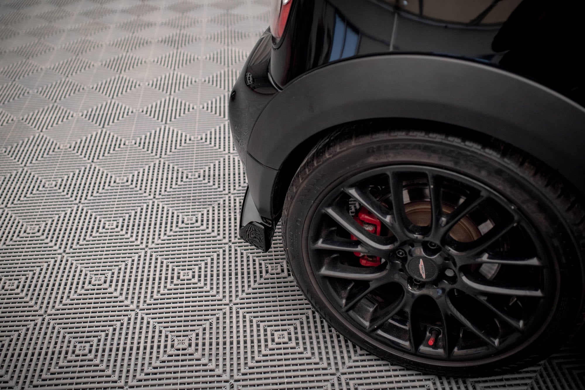 Prelungire splitter bara spate Mini Cooper John Cooper Works R56 2006-2010 v7 - Maxton Design