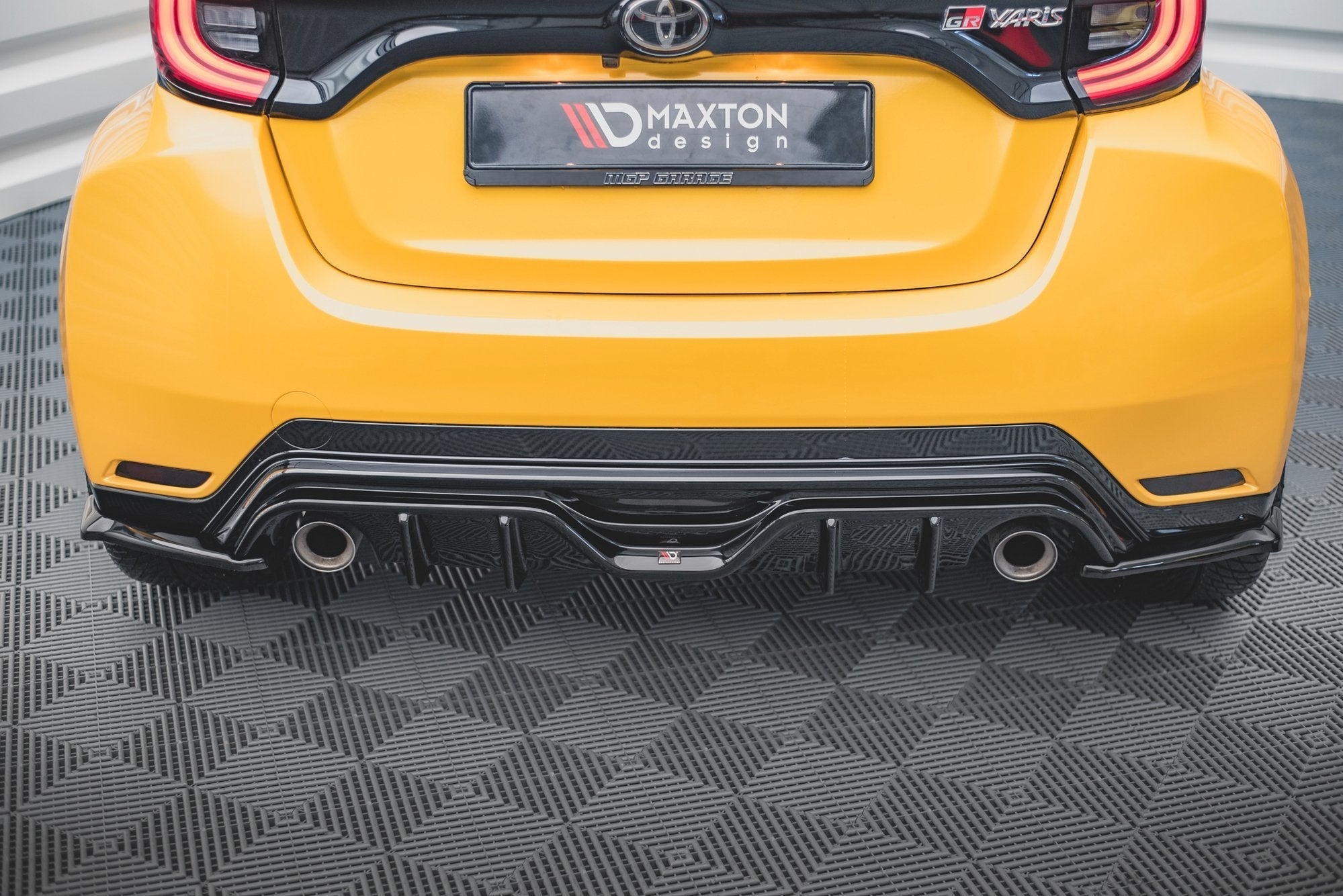 Prelungire splitter bara spate Toyota GR Yaris Mk4 2020- v5 - Maxton Design
