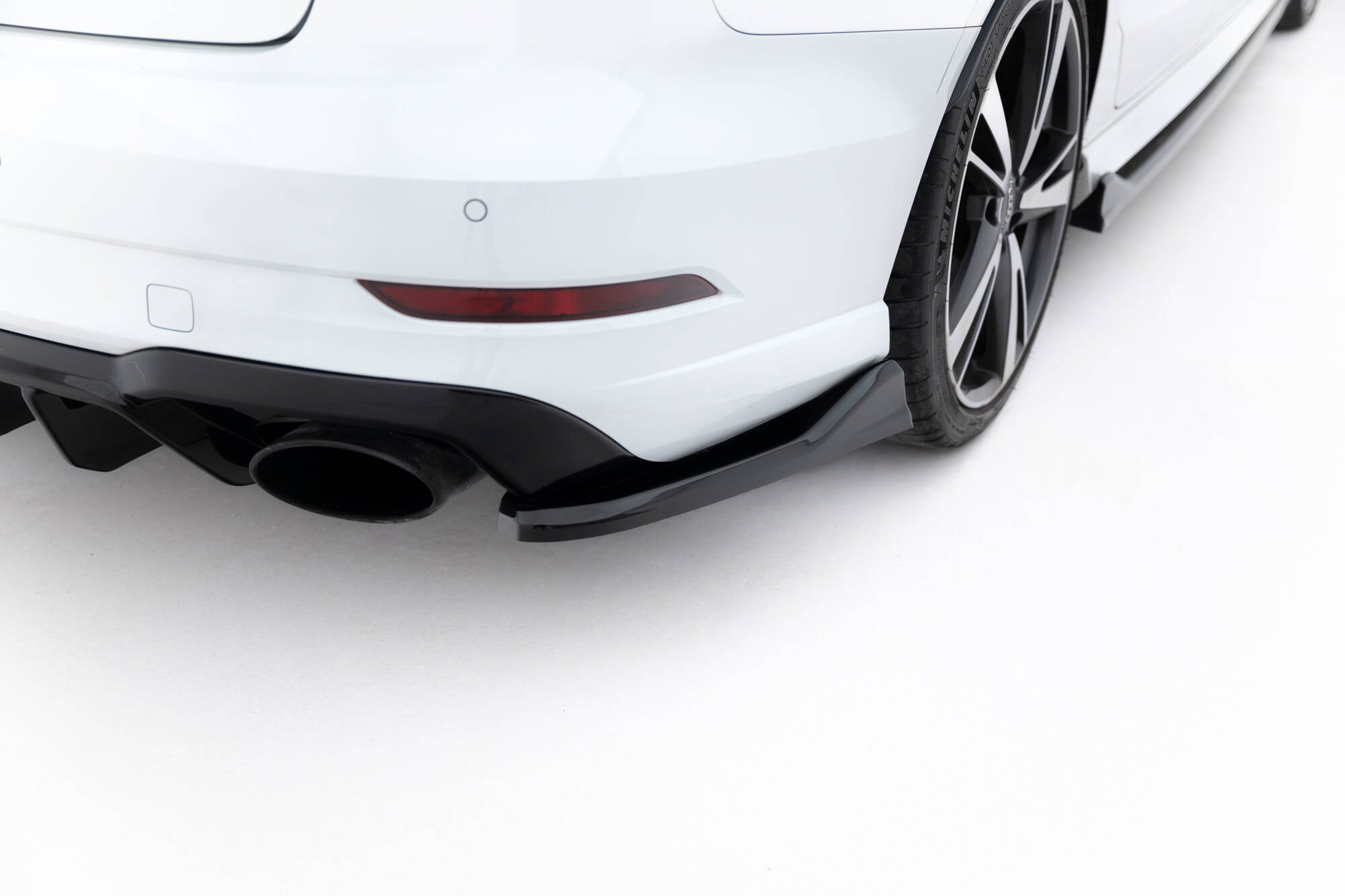 Prelungire splitter bara spate Audi RS3 Sedan 8V Facelift 2016-2020 v69 - Maxton Design