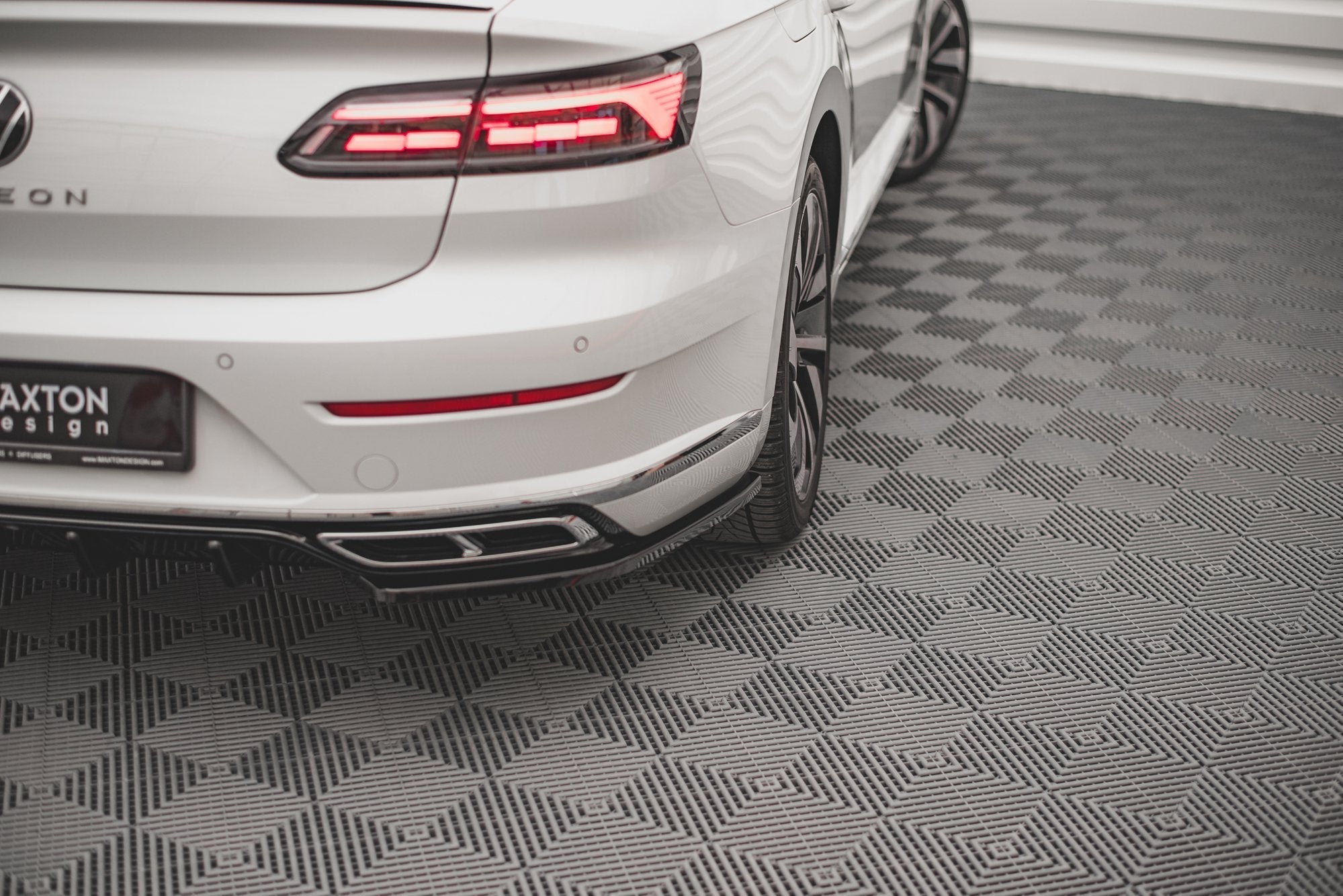 Prelungire splitter bara spate Volkswagen Arteon R-Line Facelift 2020- v6 - Maxton Design