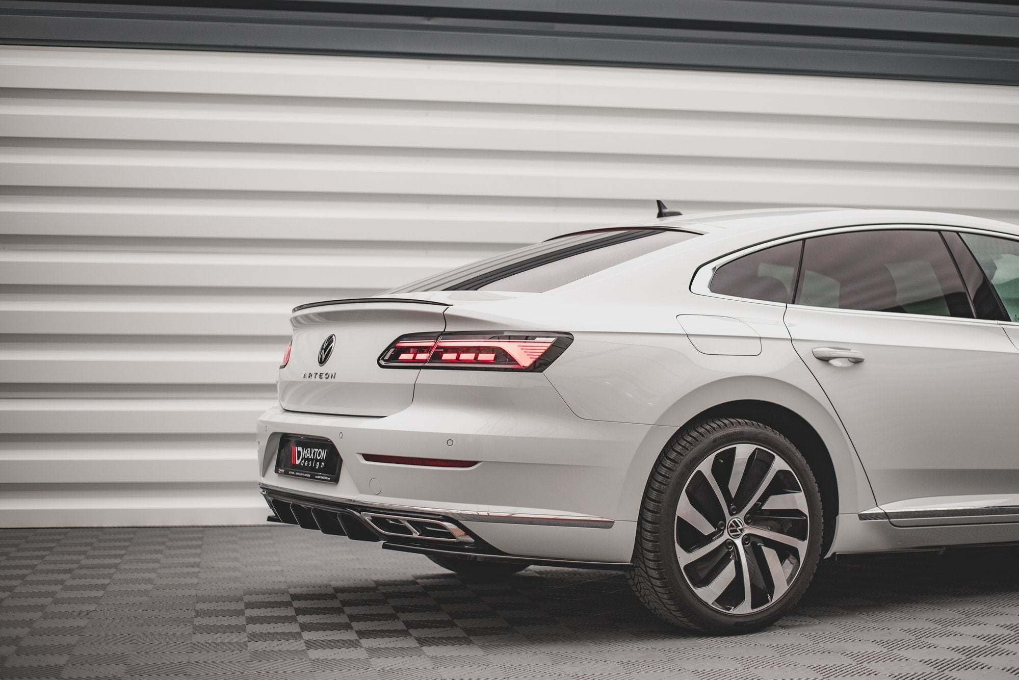 Prelungire splitter bara spate Volkswagen Arteon R-Line Facelift 2020- v6 - Maxton Design