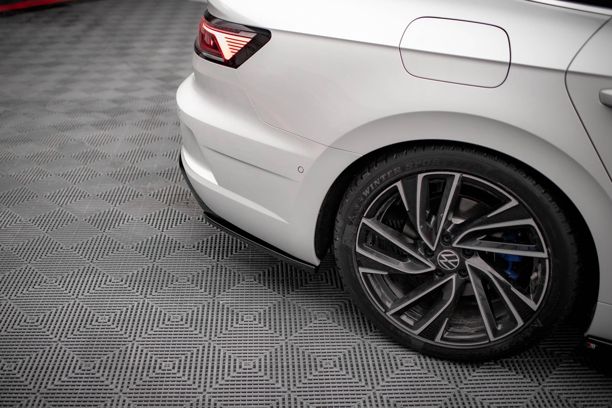 Prelungire splitter bara spate Volkswagen Arteon R 2020- v10 - Maxton Design