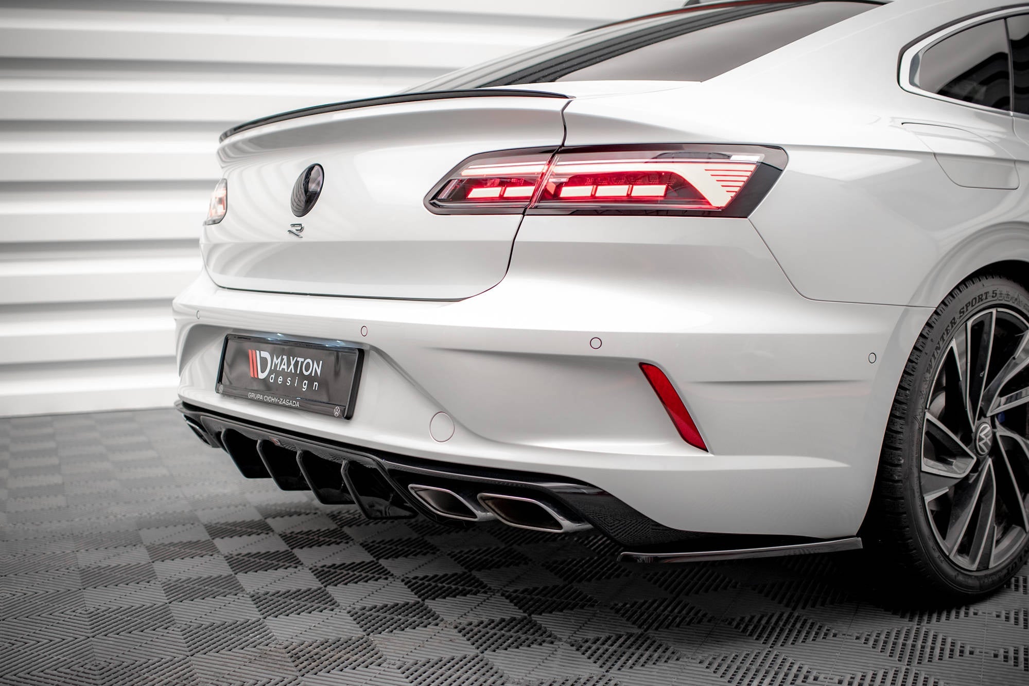 Prelungire splitter bara spate Volkswagen Arteon R 2020- v10 - Maxton Design
