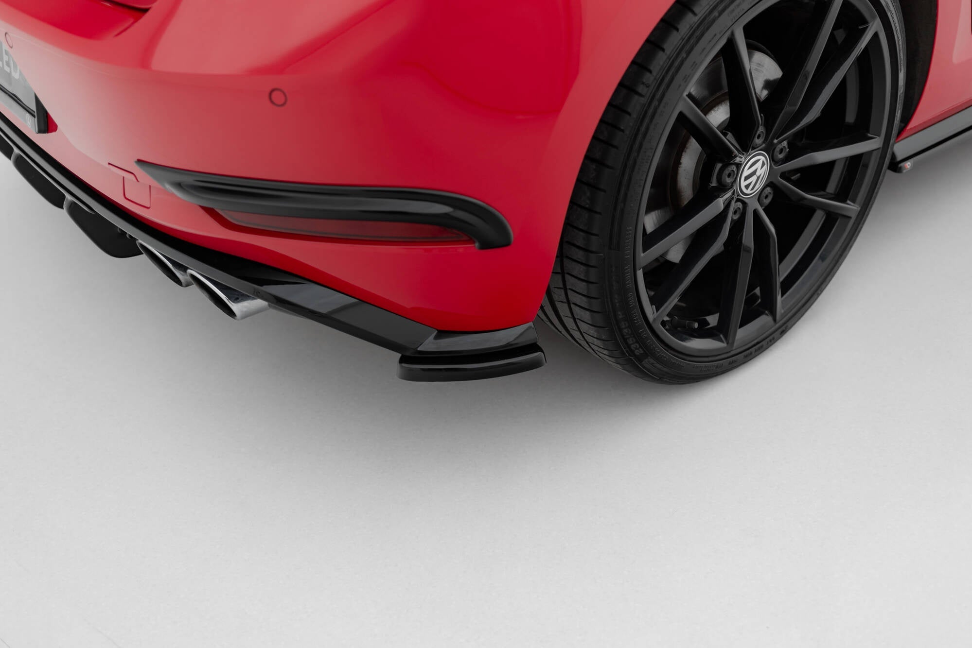 Prelungire splitter bara spate Volkswagen Golf 7 R Facelift 2017- v15 - Maxton Design