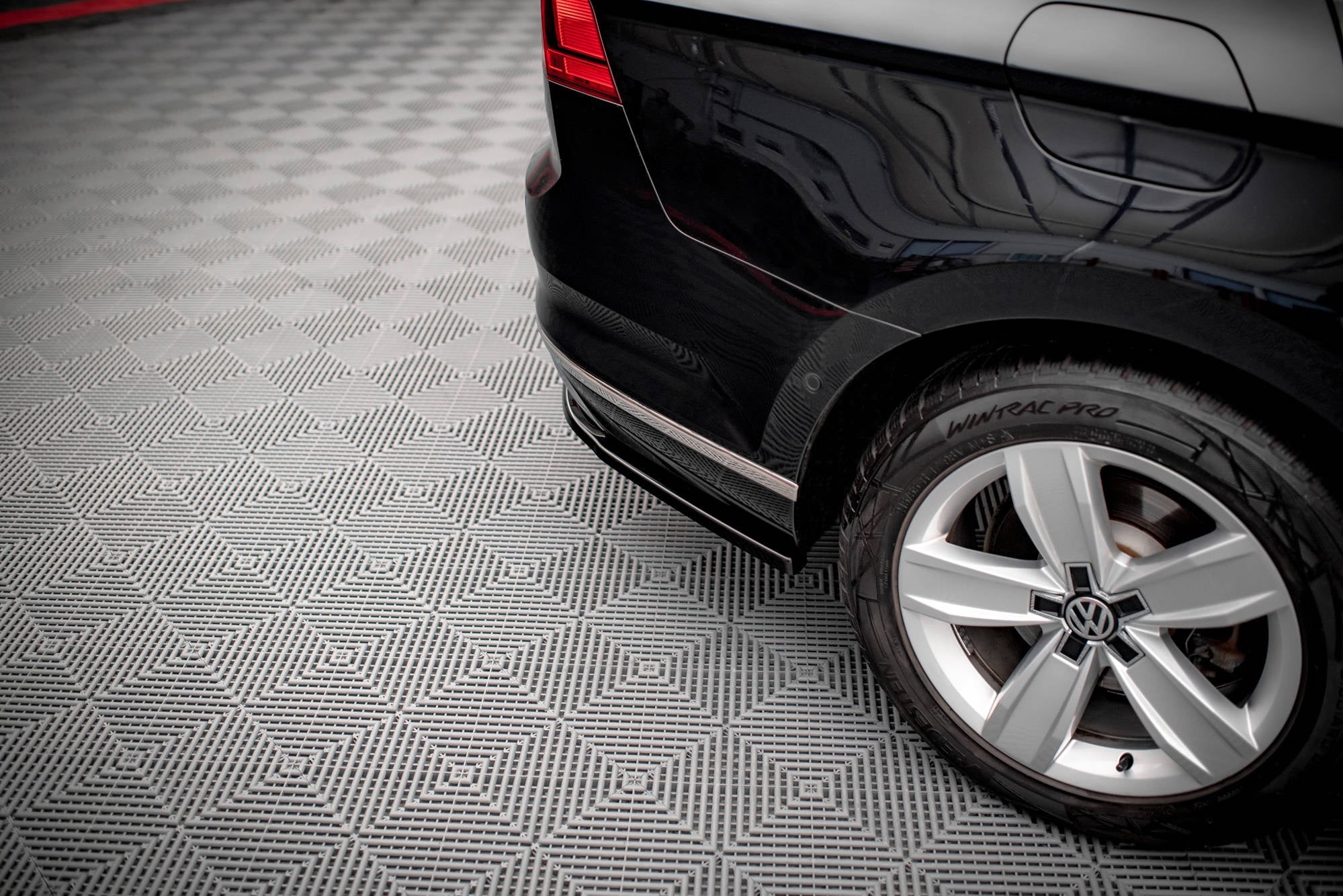 Prelungire splitter bara spate Volkswagen Passat B8 Facelift 2019- v7 - Maxton Design