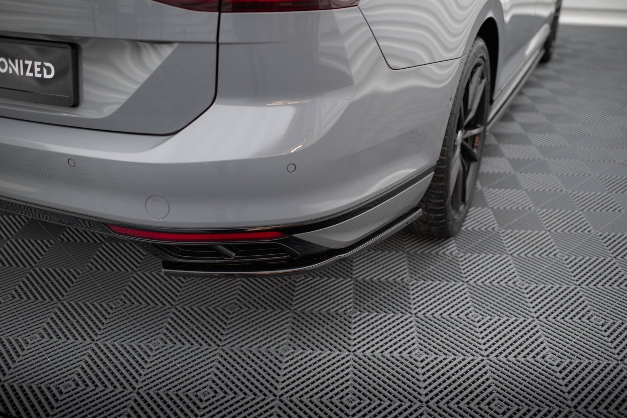 Prelungire splitter bara spate Volkswagen Passat R-Line B8 Facelift 2019- v11 - Maxton Design