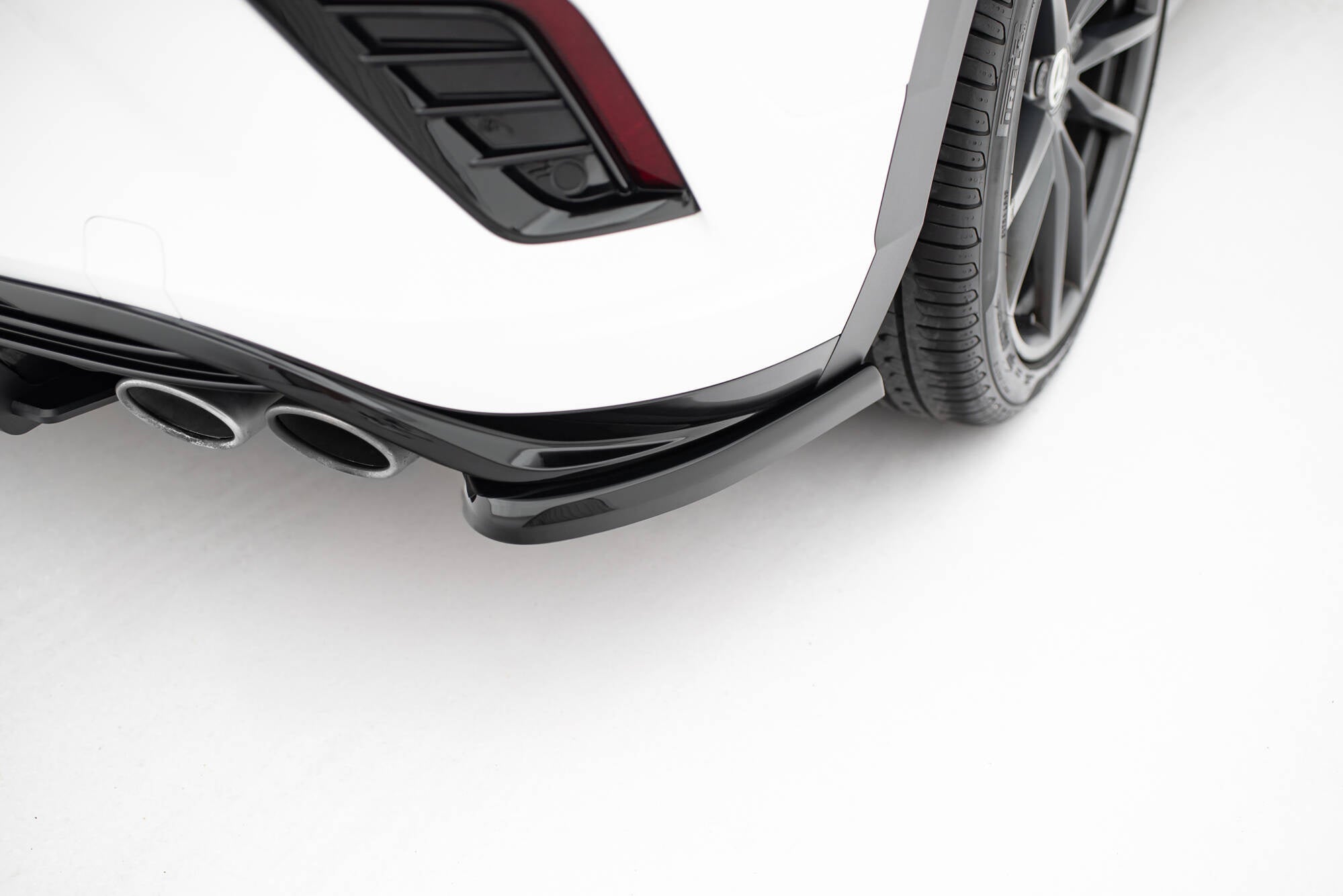Prelungire splitter bara spate Volkswagen T-Roc R Mk1 2017-2021 v8 - Maxton Design