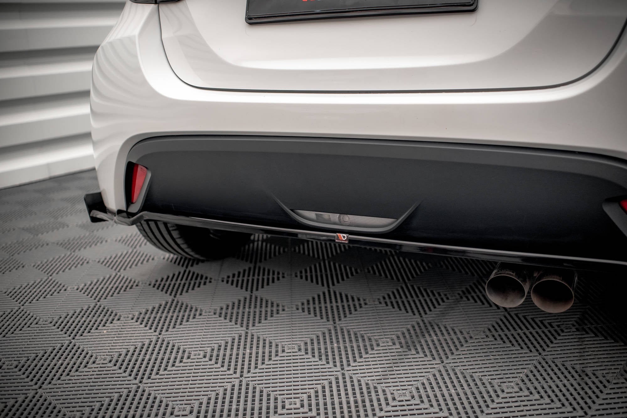 Prelungire splitter bara spate si flapsuri Toyota Yaris Mk4 2019- v1 - Maxton Design