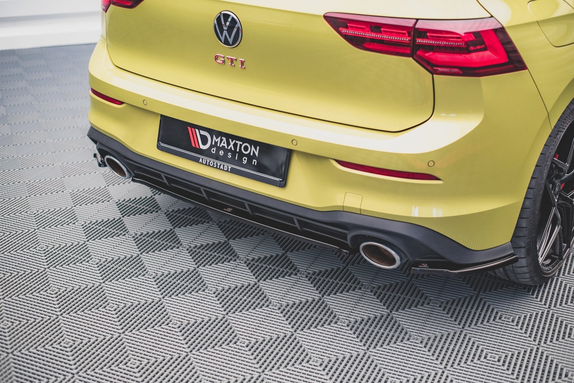Prelungire splitter bara spate Volkswagen Golf 8 GTI Clubsport 2020- v20 - Maxton Design