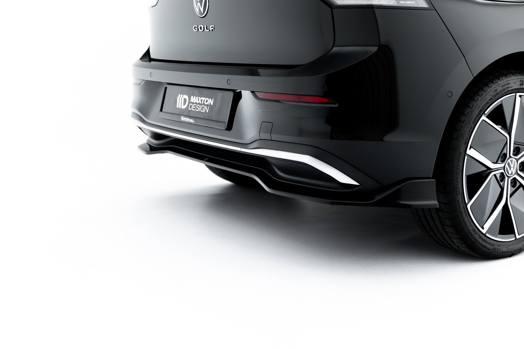 Prelungire splitter bara spate Volkswagen Golf Mk8 Facelift 2024- v61 - Maxton Design