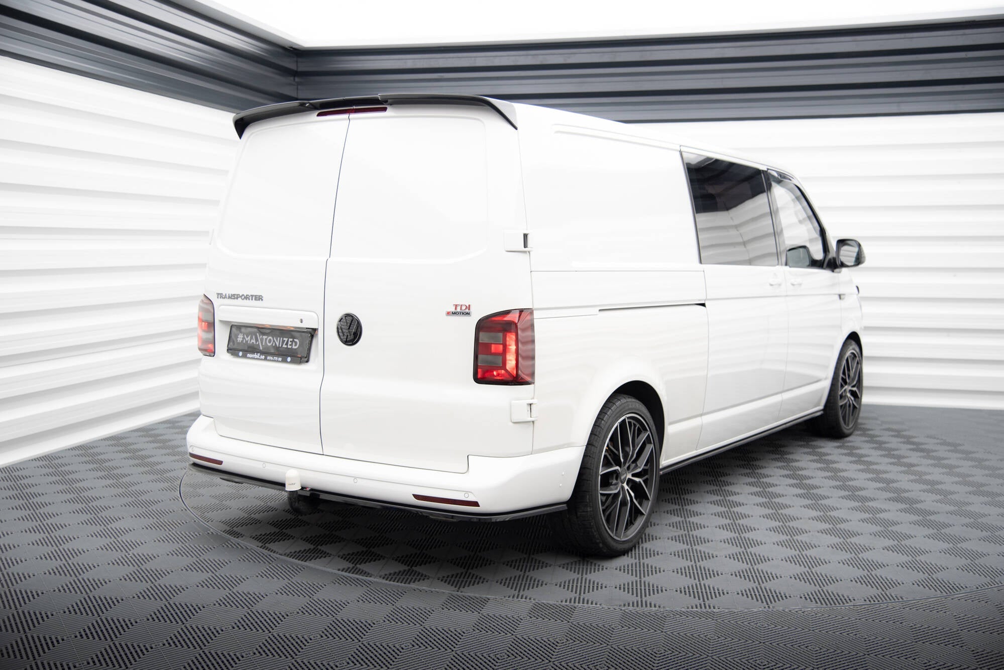 Prelungire splitter bara spate Volkswagen T6 Long Facelift 2019-2023 v3 - Maxton Design