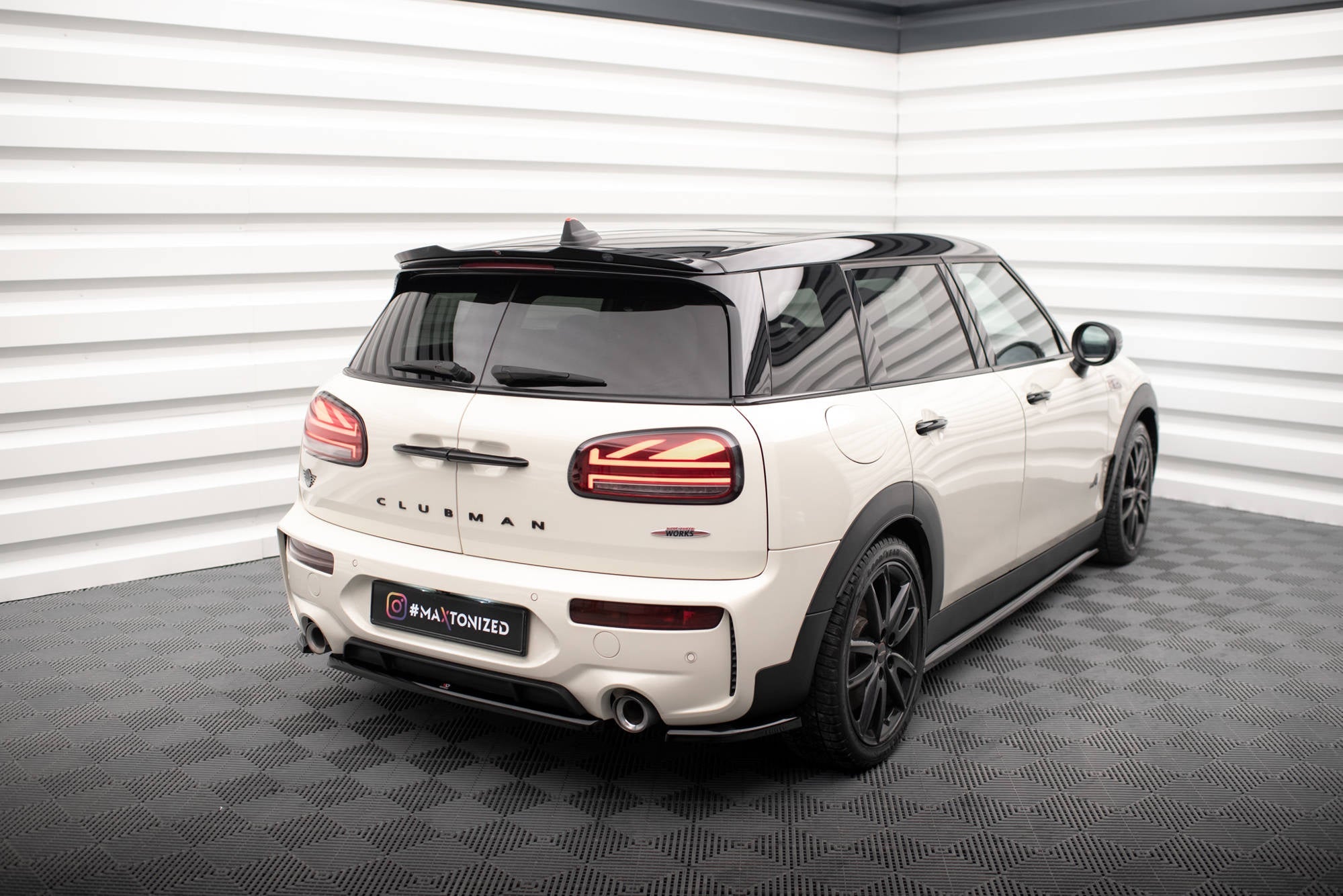 Prelungire splitter bara spate Mini Cooper Clubman John Cooper Works F54 Facelift 2019- v6 - Maxton Design