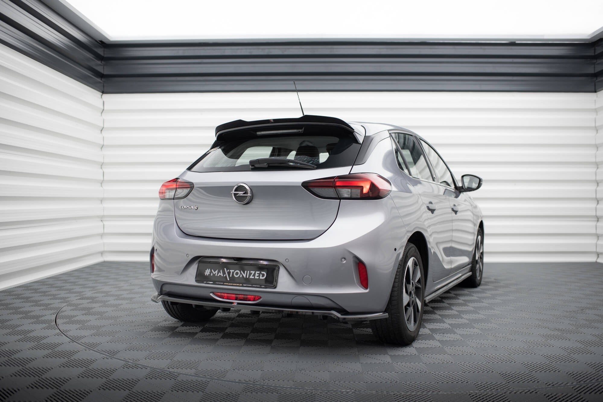 Prelungire splitter bara spate Opel Corsa F (Mk6) 2019- v1 - Maxton Design