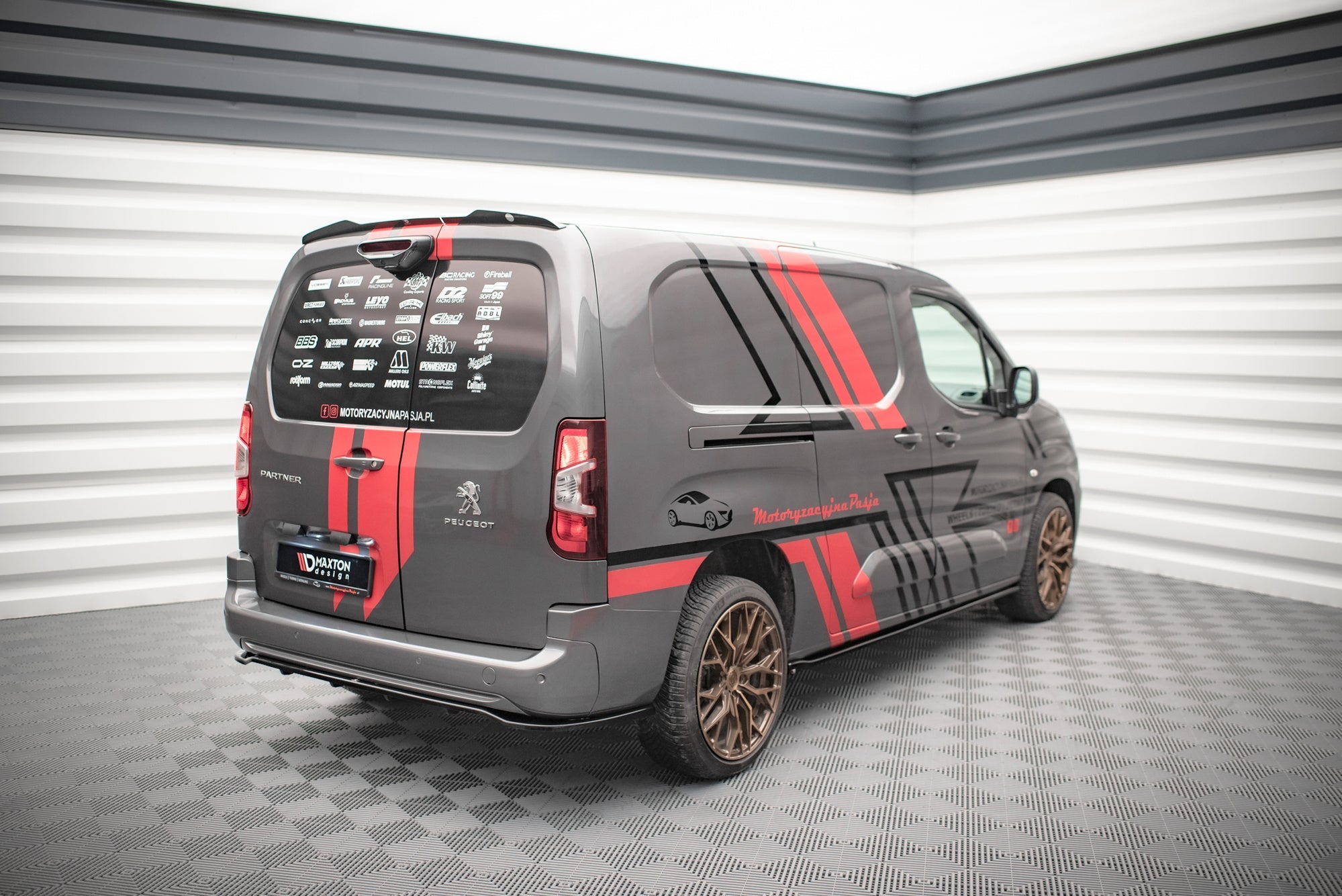 Prelungire splitter bara spate Peugeot Partner Mk3 2018- v1 - Maxton Design