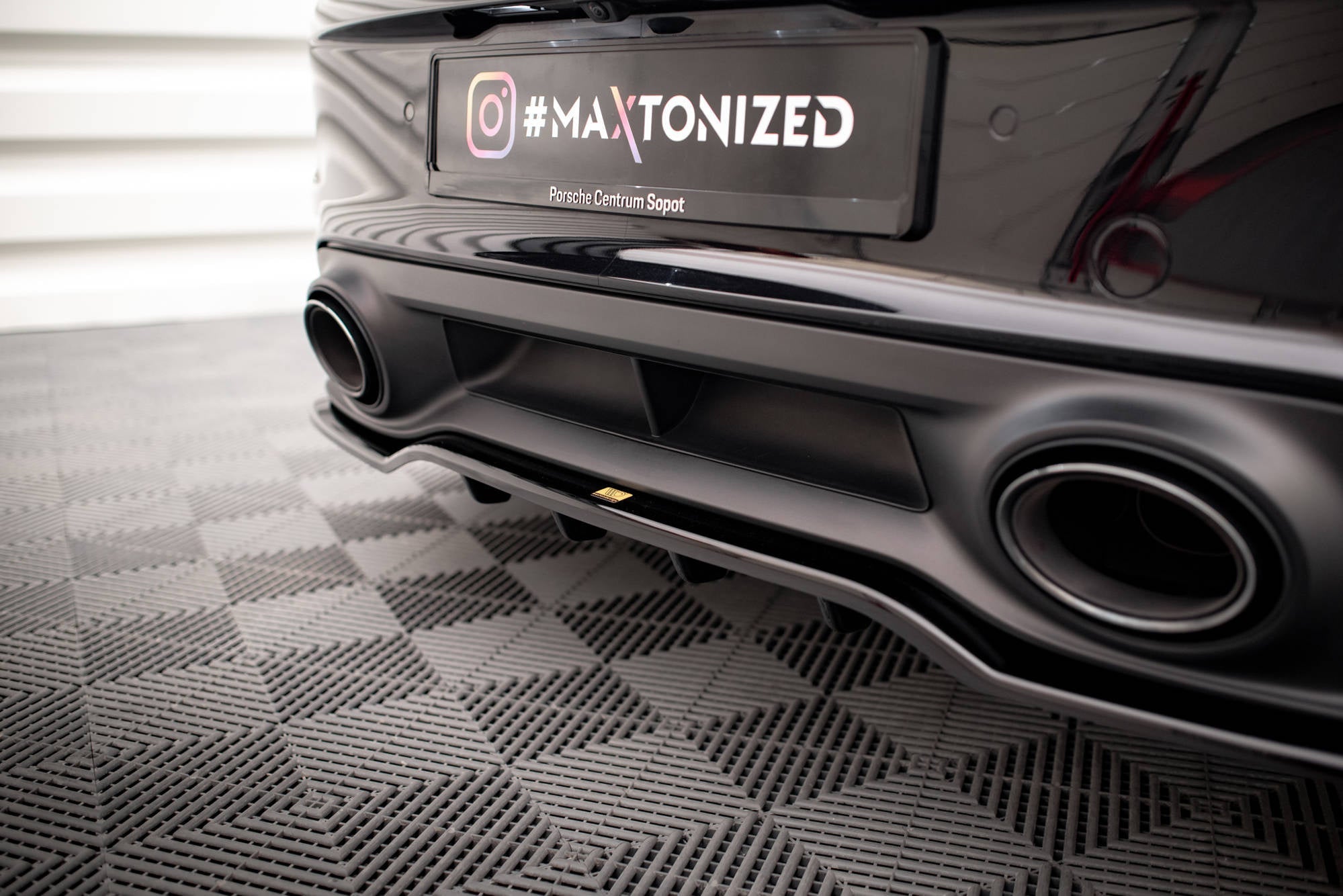 Prelungire splitter bara spate Porsche 911 Turbo S 992 2020- v3 - Maxton Design