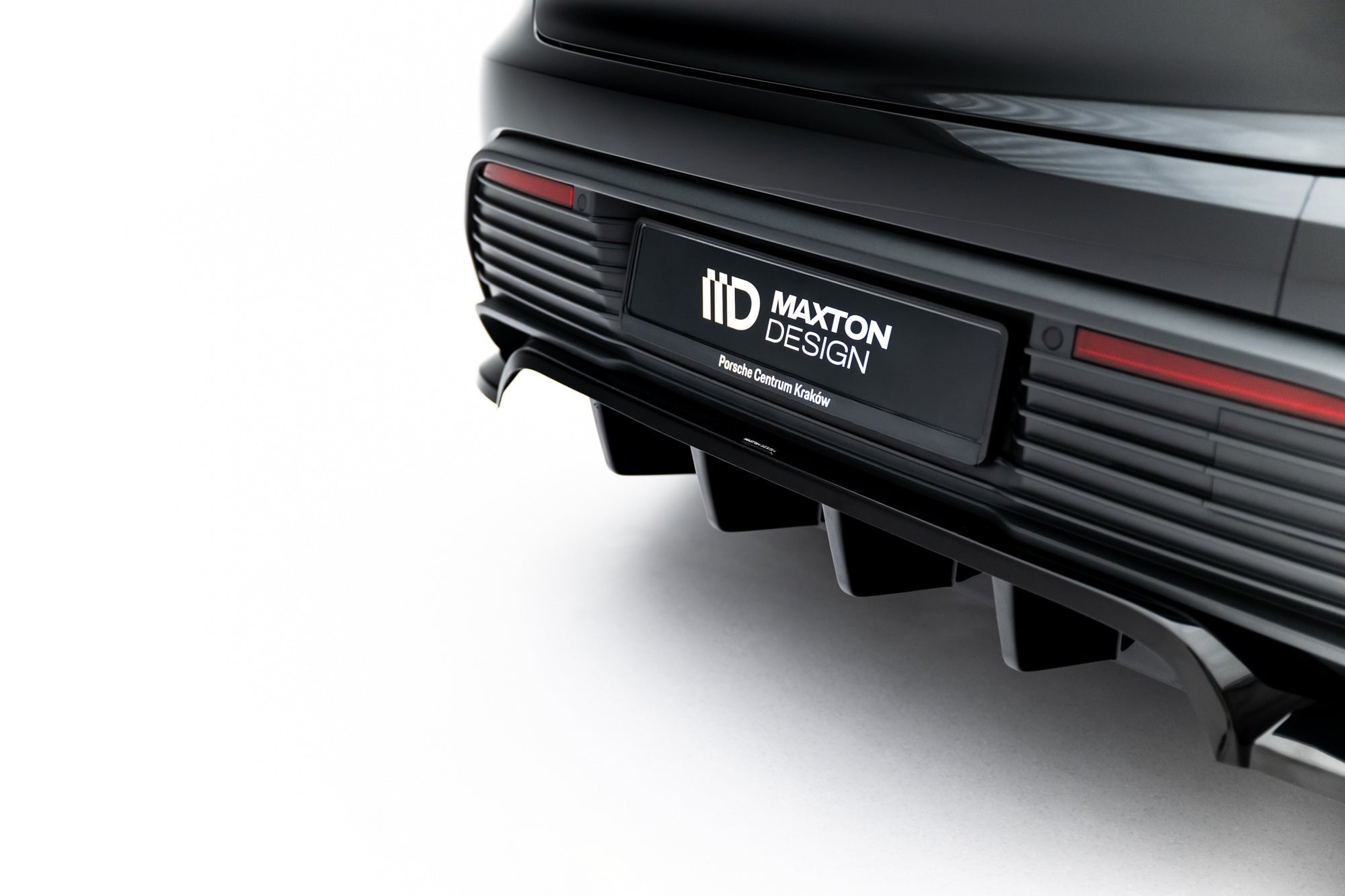 Prelungire splitter bara spate Porsche Macan EV Mk1 2024- v1 - Maxton Design