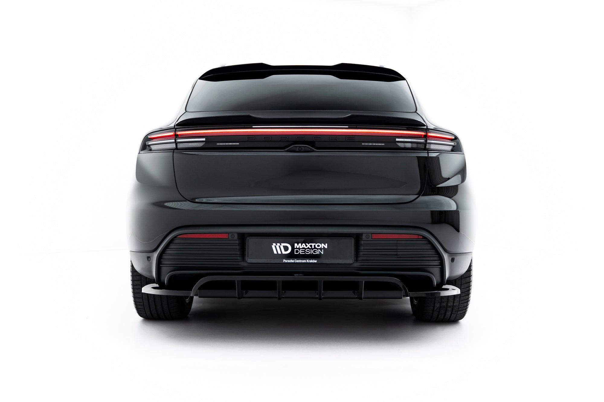 Prelungire splitter bara spate Porsche Macan EV Mk1 2024- v1 - Maxton Design