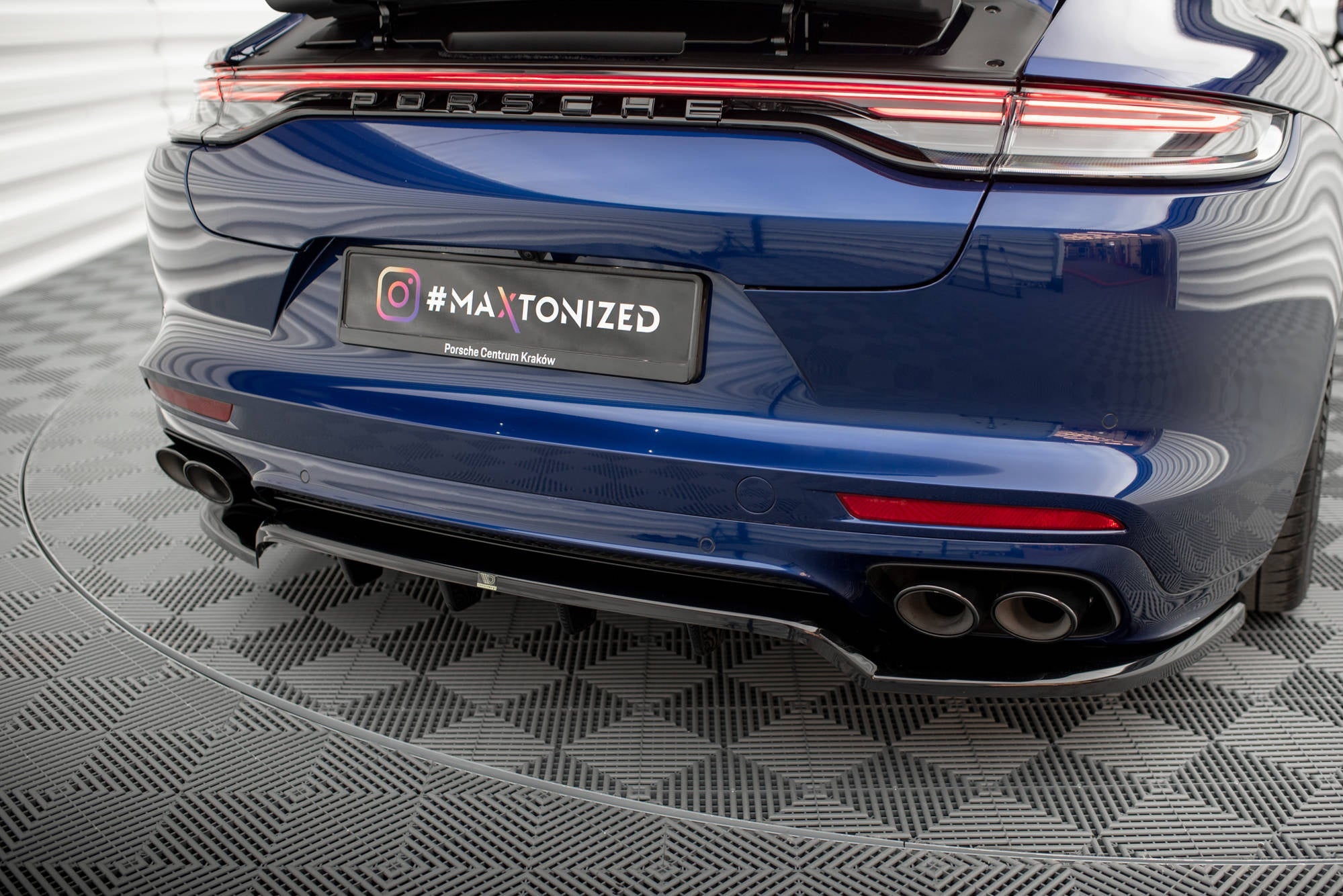 Prelungire splitter bara spate Porsche Panamera E-Hybrid 971 Facelift 2020- v4 - Maxton Design