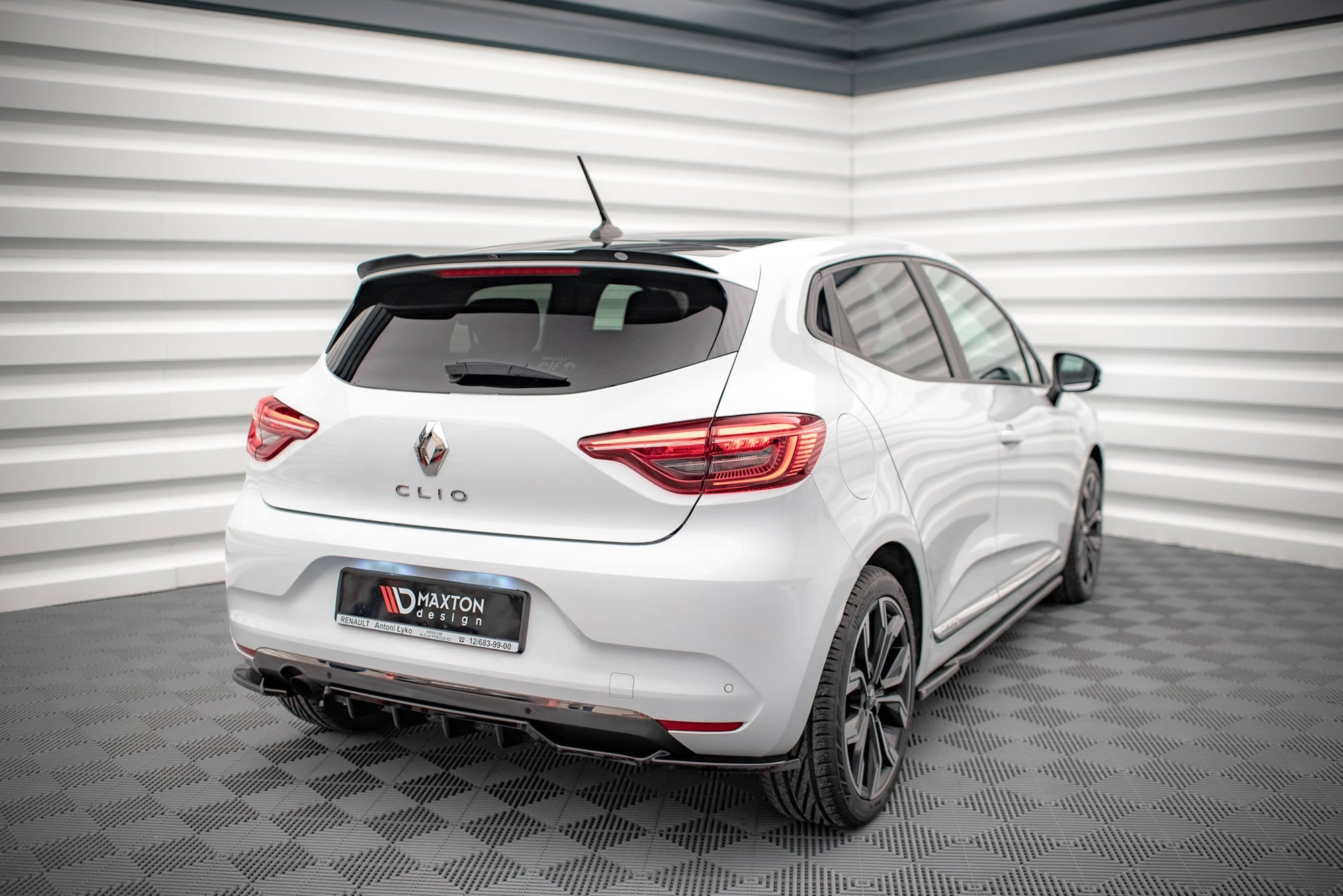 Prelungire splitter bara spate Renault Clio Mk5 2019- v1 - Maxton Design
