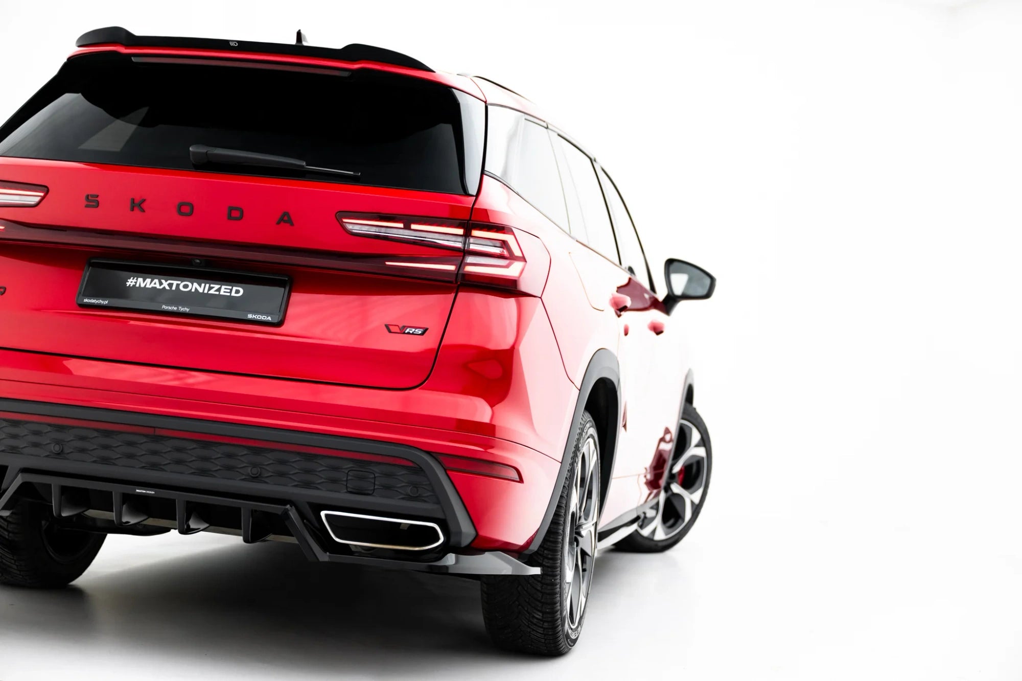 Prelungire splitter bara spate (cu aripi laterale) Skoda Kodiaq RS Mk2 - Maxton Design