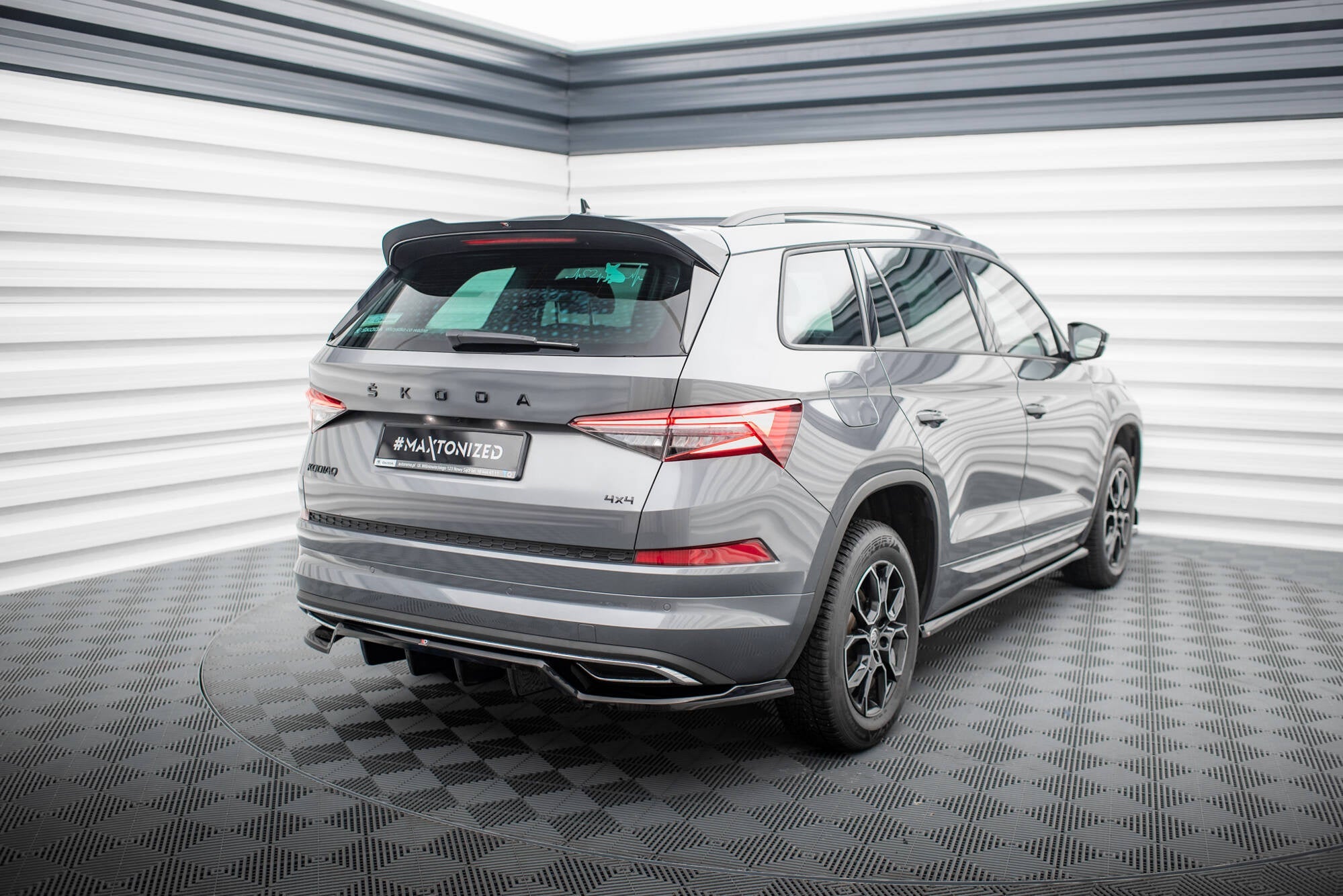 Prelungire splitter bara spate Skoda Kodiaq Sportline Mk1 Facelift 2017-2023 v4 - Maxton Design