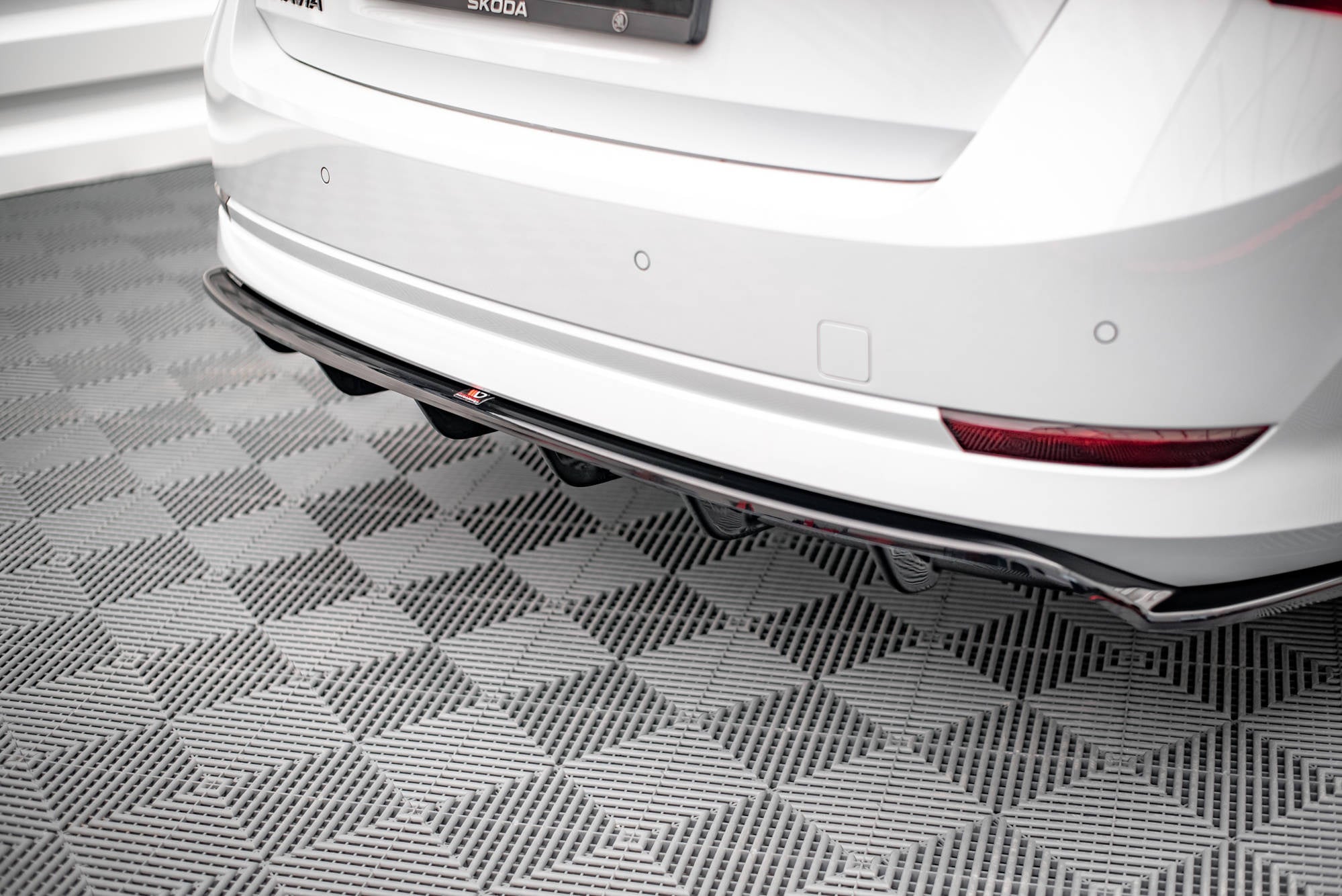 Prelungire splitter bara spate Skoda Octavia Mk4 2019- v11 - Maxton Design