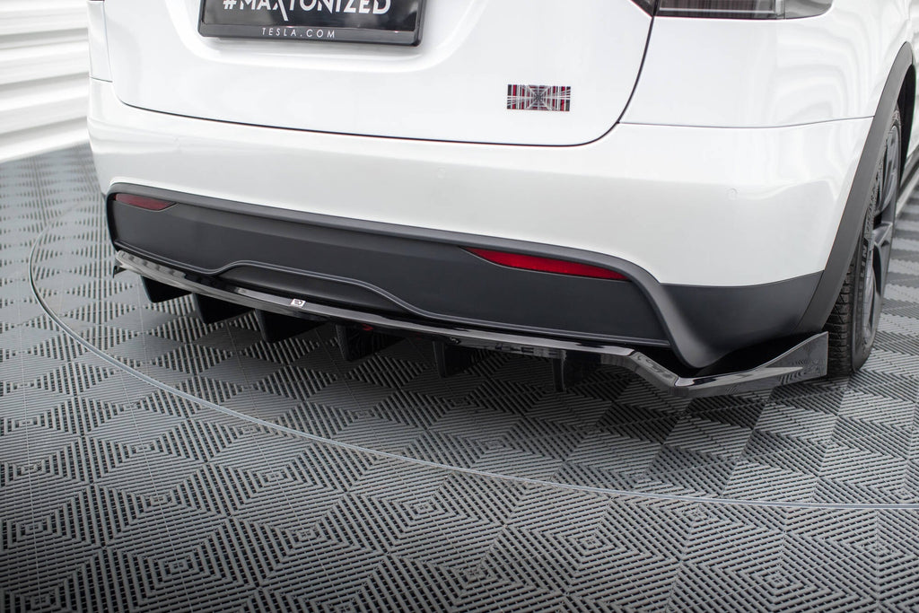Prelungire splitter bara spate Tesla Model X Mk1 Facelift 2021- v4 - Maxton Design
