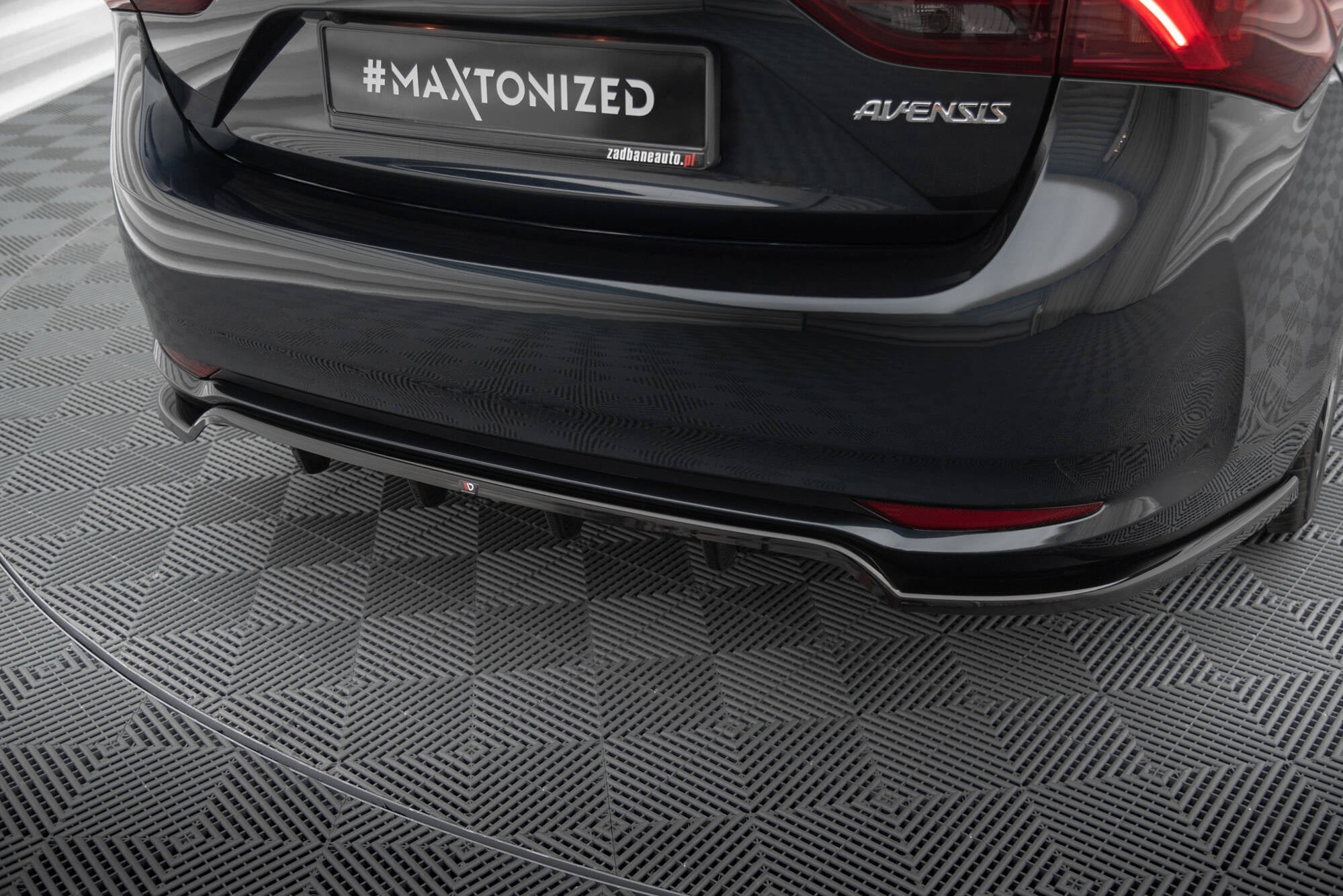 Prelungire splitter bara spate Toyota Avensis Sedan Mk3 Facelift 2015-2018 v2 - Maxton Design