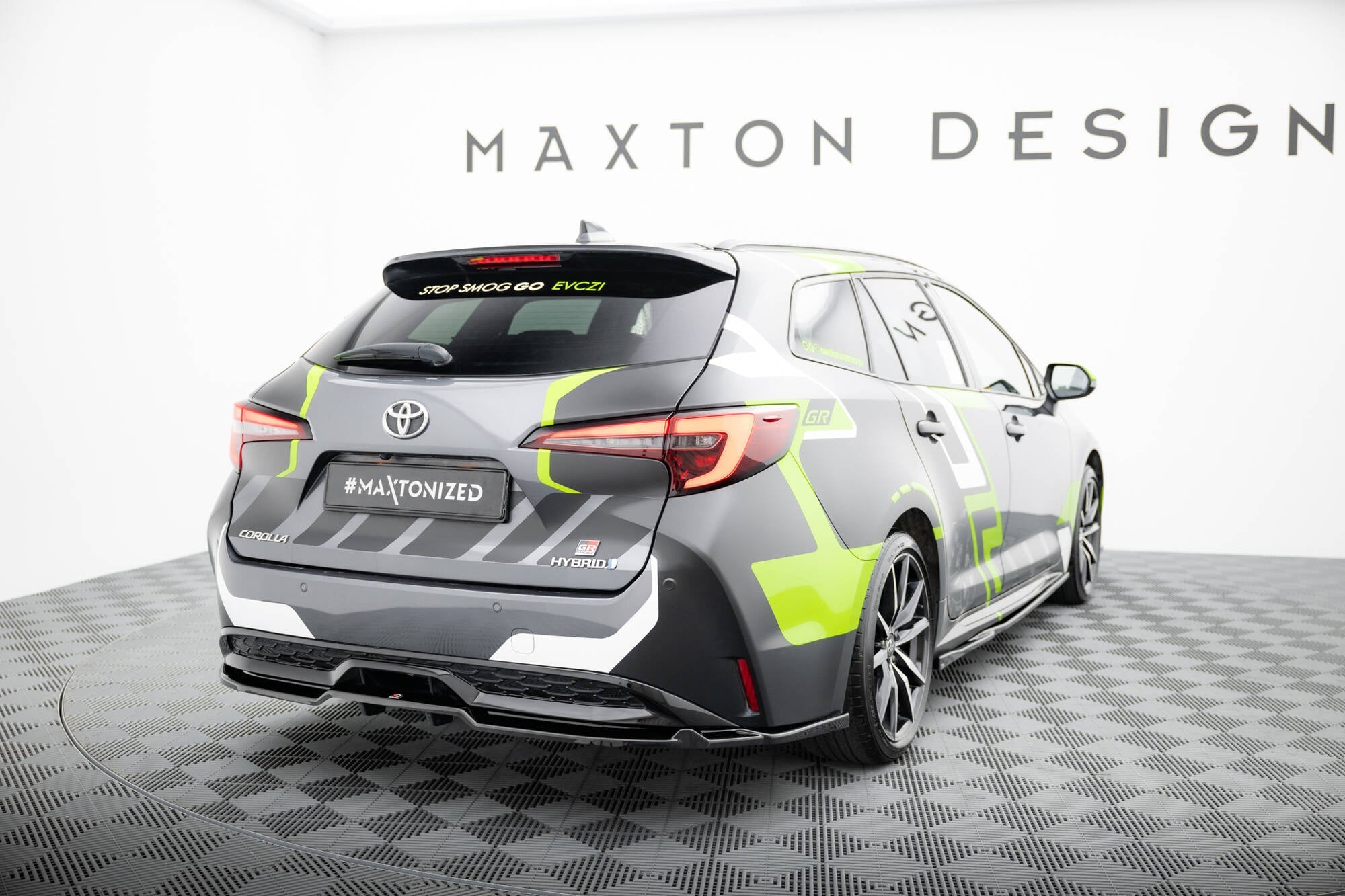 Prelungire splitter bara spate Toyota Corolla GR Sport Touring Sports XII 2019-2023 v9 - Maxton Design