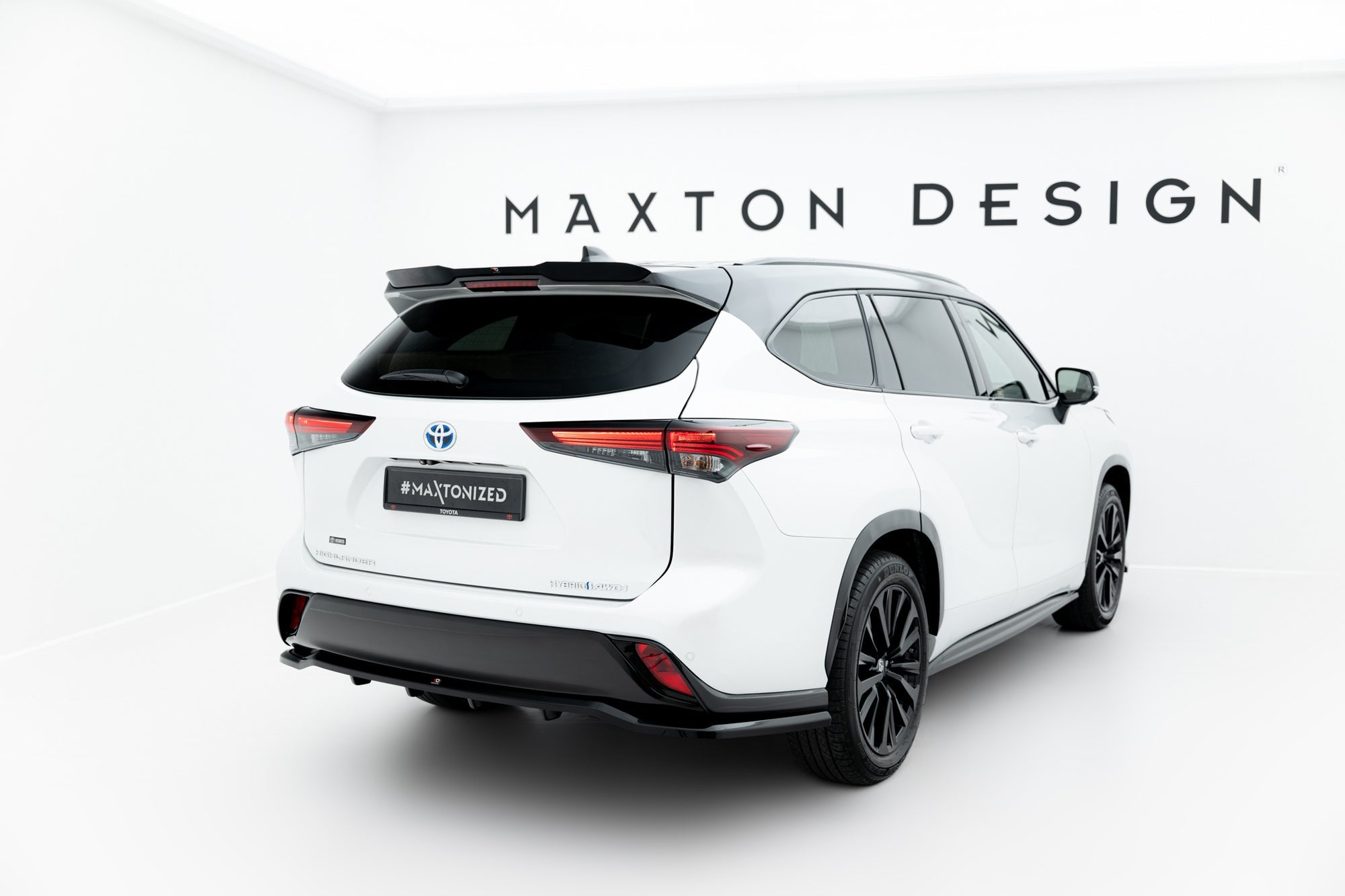 Prelungire splitter bara spate Toyota Highlander Mk4 2019- v2 - Maxton Design