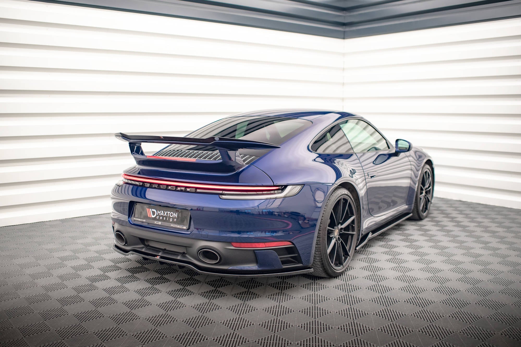 Prelungire splitter bara spate Porsche 911 Carrera Aero 992 2019- v2 - Maxton Design