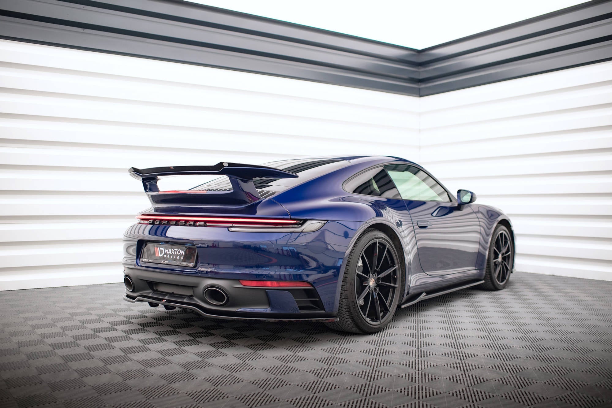 Prelungire splitter bara spate Porsche 911 Carrera Aero 992 2019- v2 - Maxton Design
