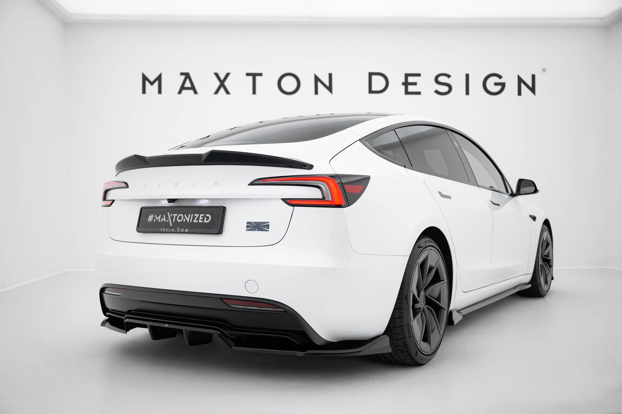 Prelungire splitter bara spate Tesla Model 3 Performance Mk1 Facelift 2023- v7 - Maxton Design