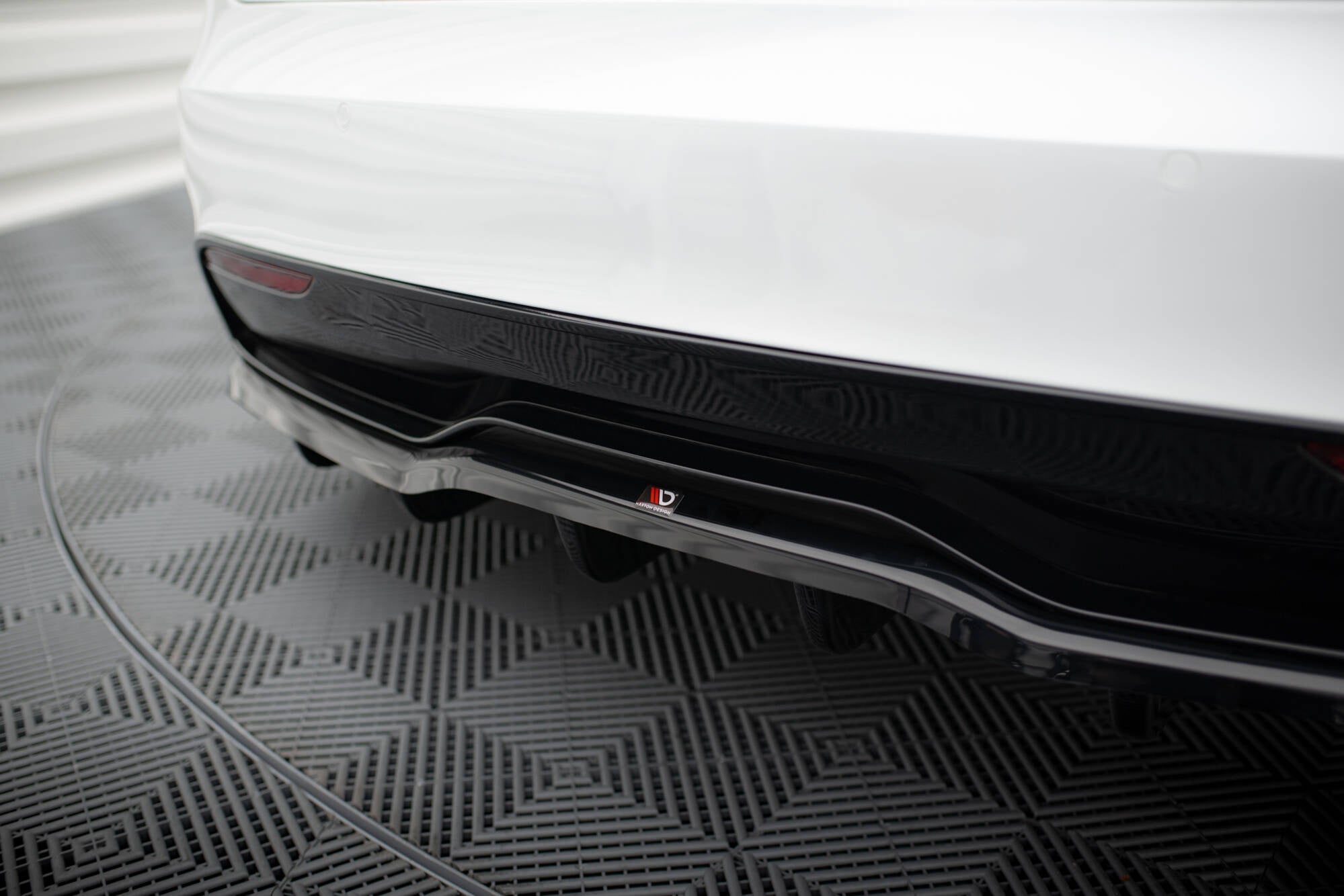 Prelungire splitter bara spate Tesla Model S Plaid Mk1 Facelift 2021- v3 - Maxton Design