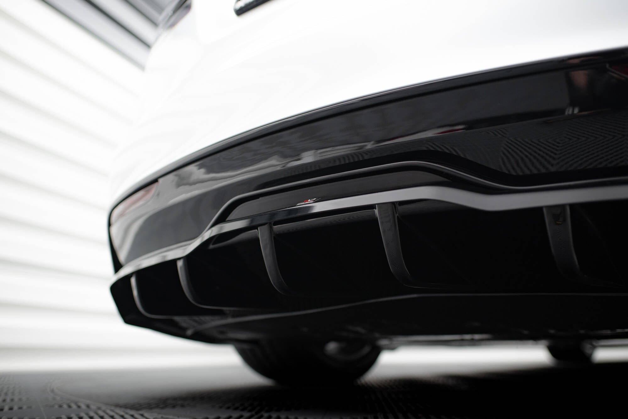 Prelungire splitter bara spate Tesla Model S Plaid Mk1 Facelift 2021- v4 - Maxton Design